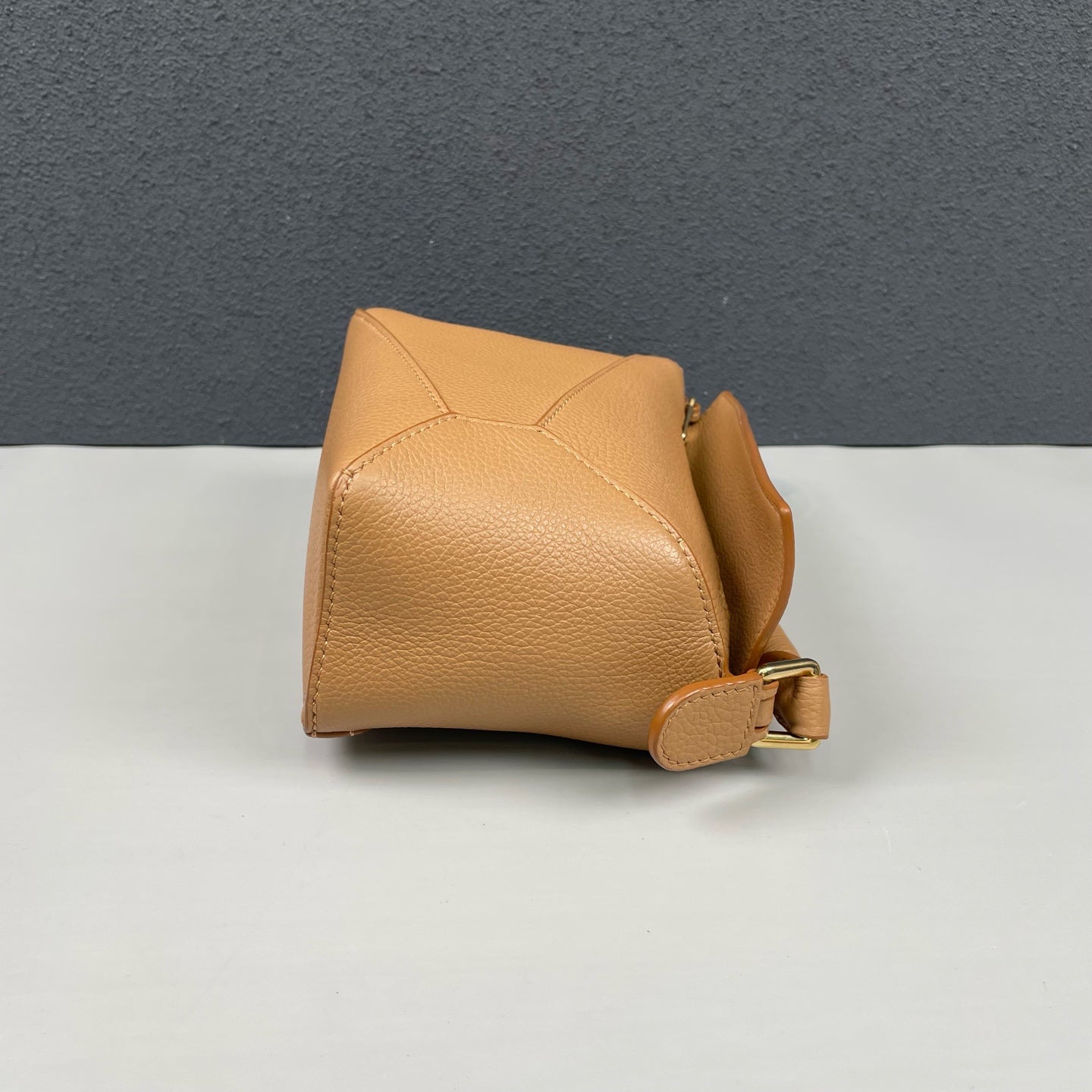 Loewe - Puzzle Mini - Grained calfskin leather - Toffee - (mini)