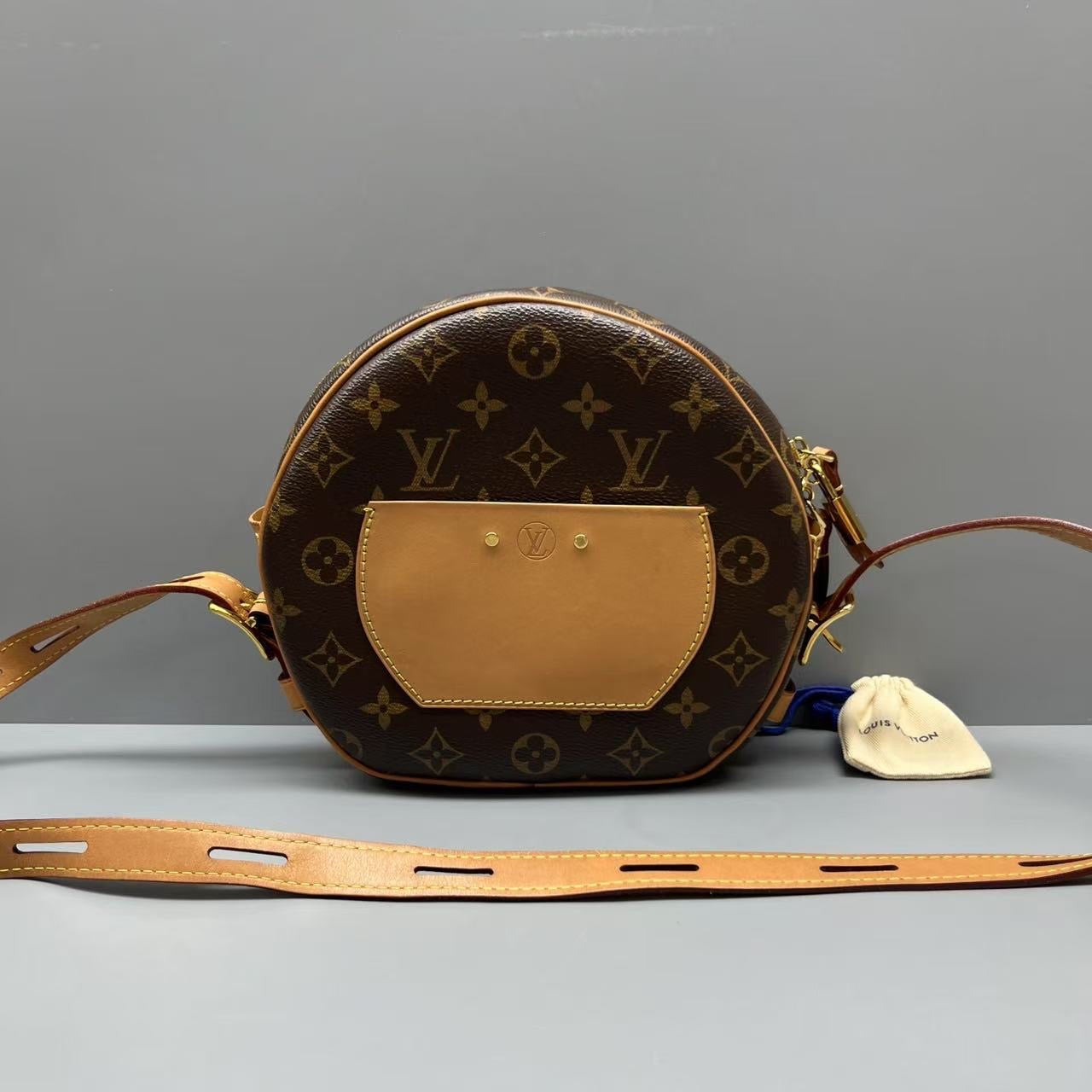Louis Vuitton - Boite Chapeau Souple - Monogram coated canvas and Vachetta leather - Brown - (Medium)
