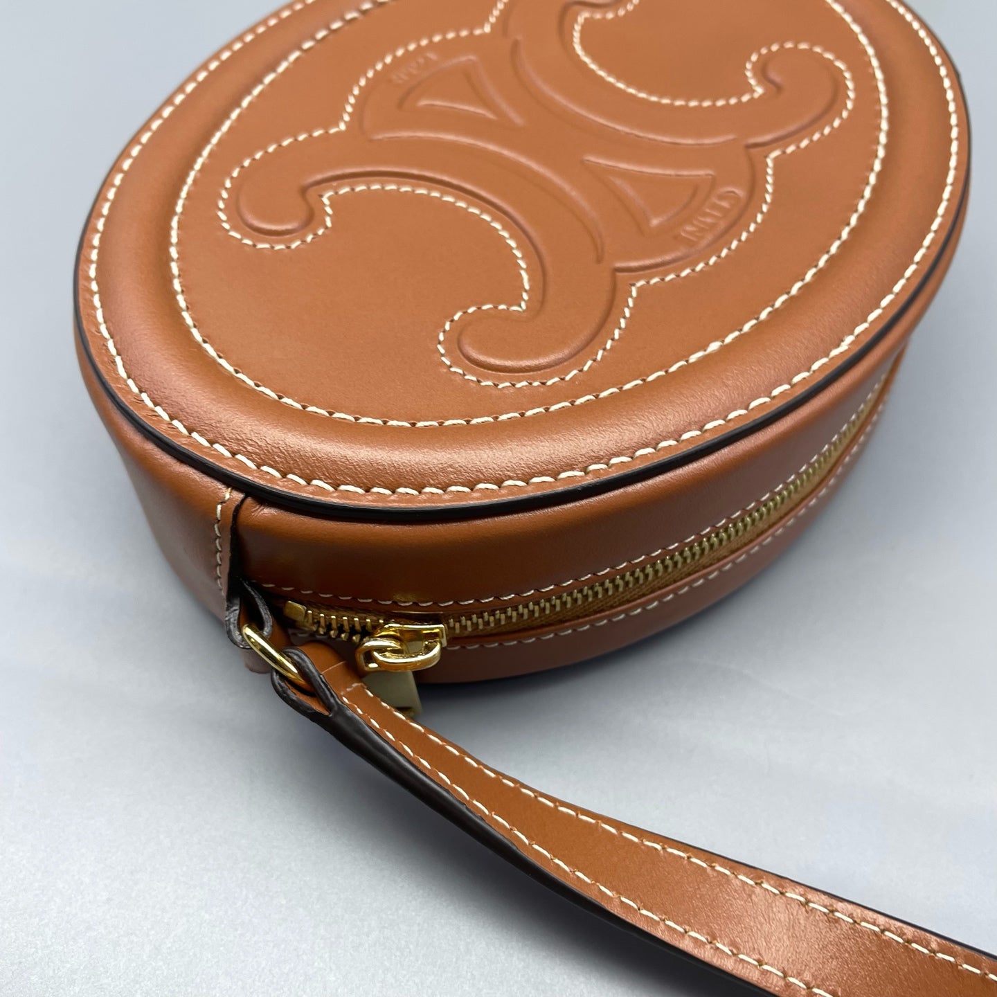 Celine - Triomphe Oval Bag - Leather - Caramel - (Mini)