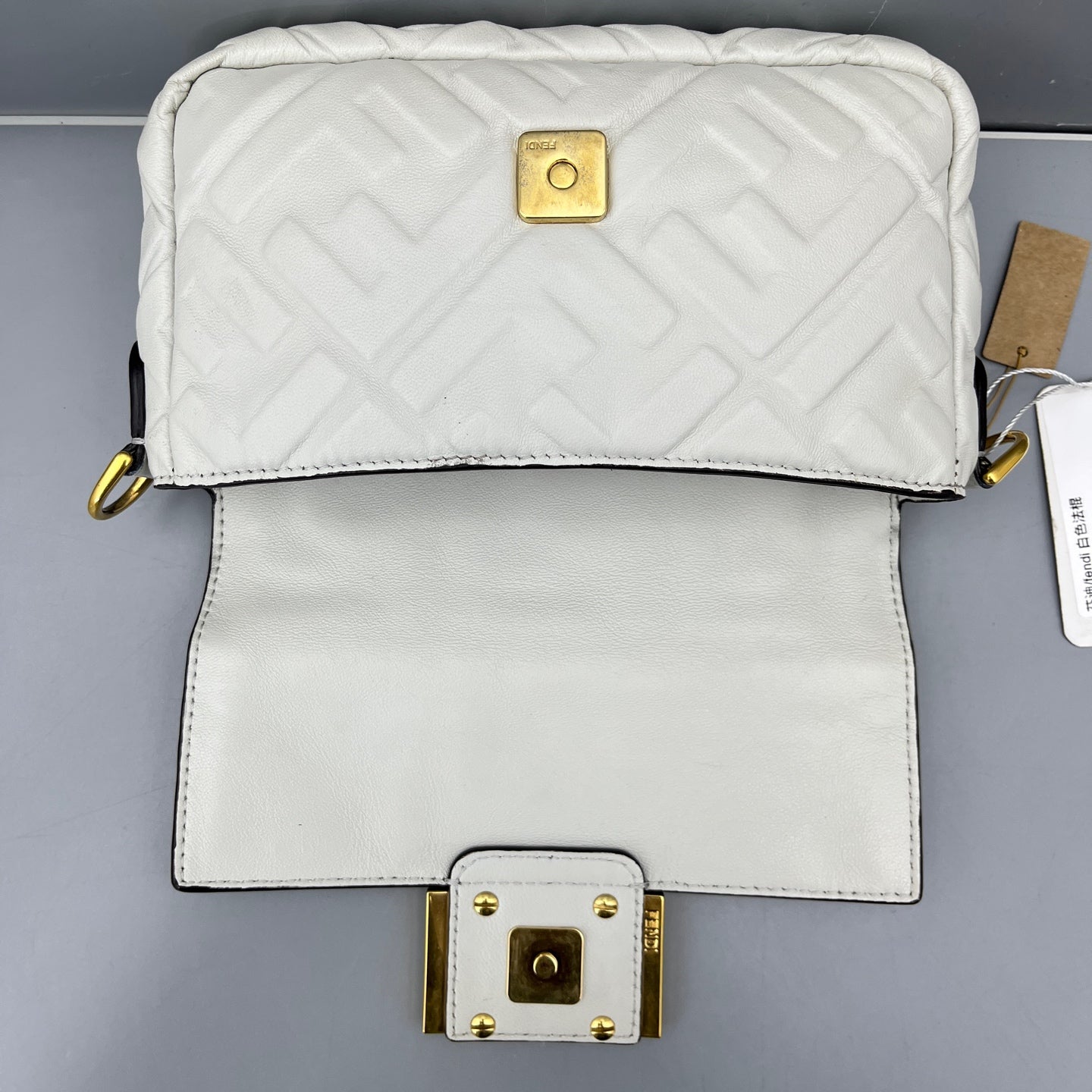 Fendi - Baguette Padded with Embossed FF Motif - Leather - White - (mini)