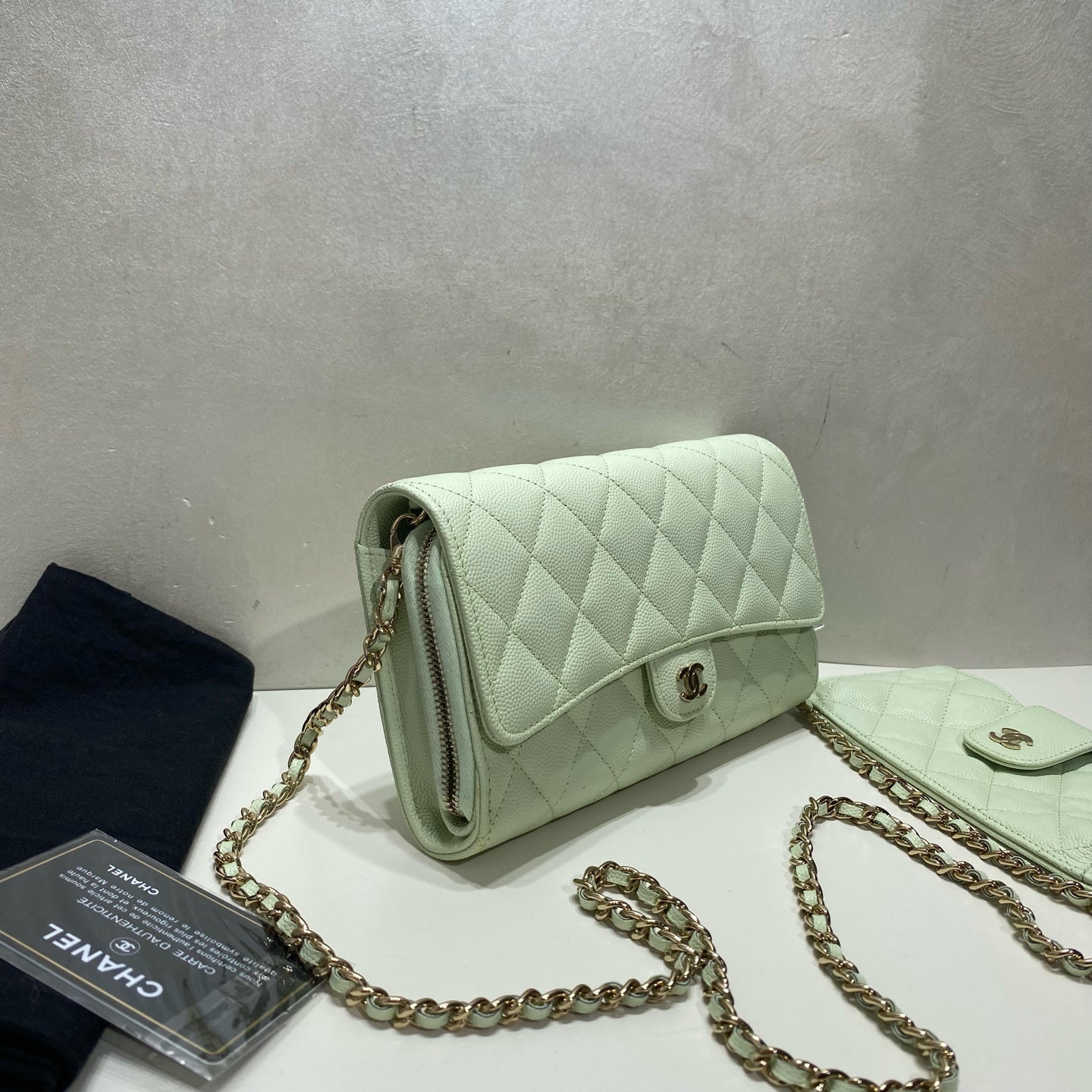 Chanel - Classic Flap Wallet on Chain (WOC) 2-in-1 - Caviar leather - Mint Green - (Small)