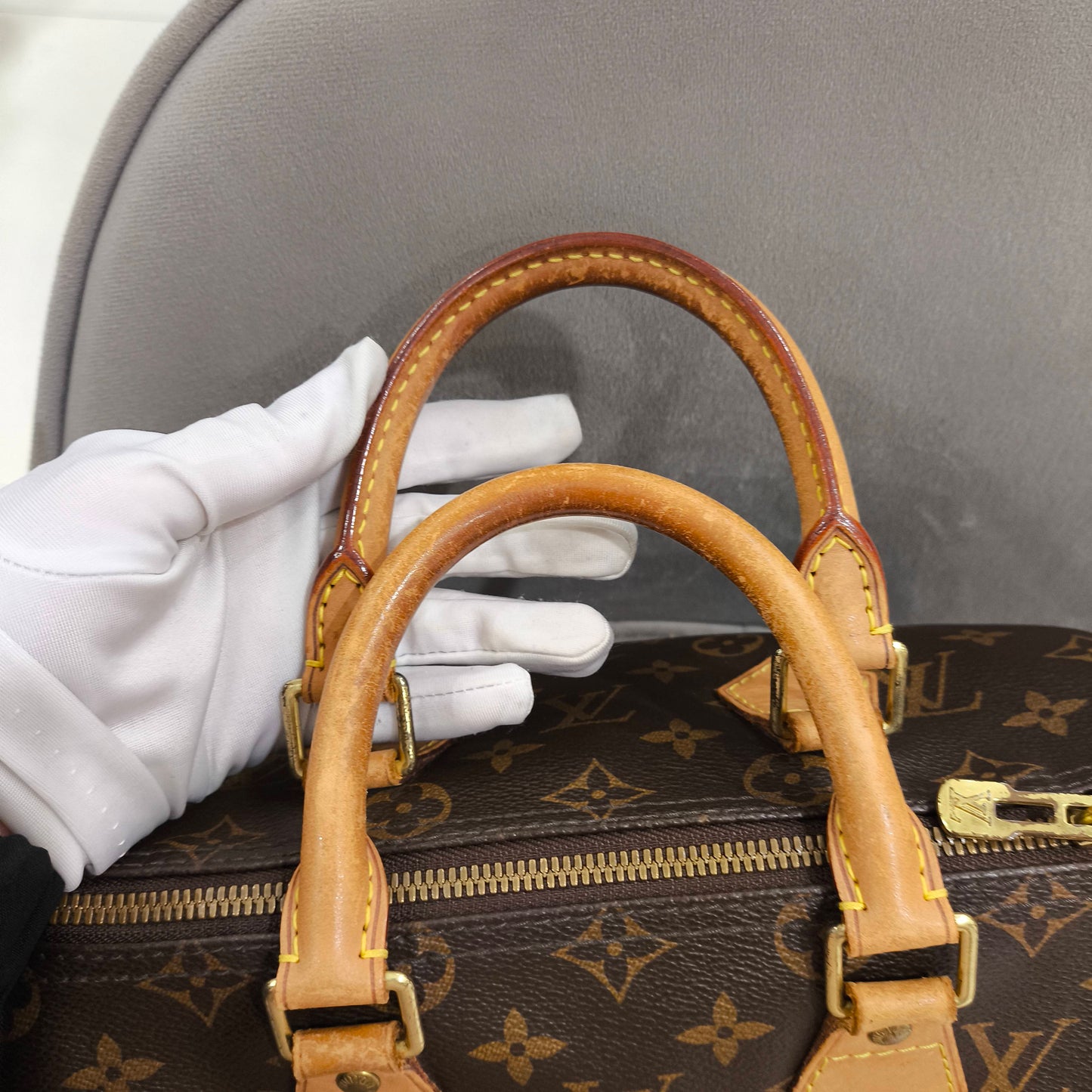 Louis Vuitton - Speedy 25 Bandouliere - Monogram coated canvas with natural cowhide leather trim - Brown - (Small)