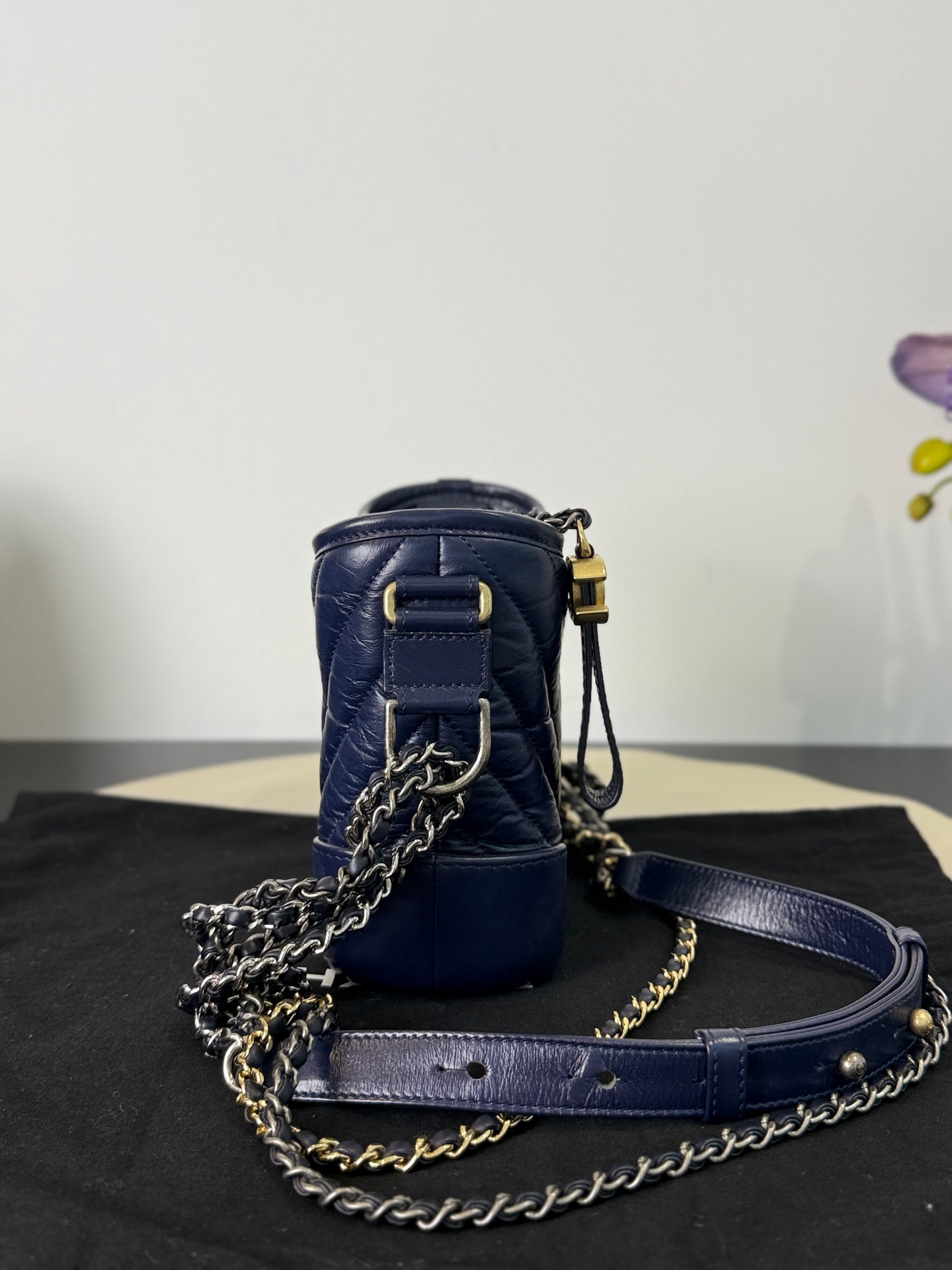 Chanel - Gabrielle Hobo Small - Aged calfskin leather - Navy - (small)