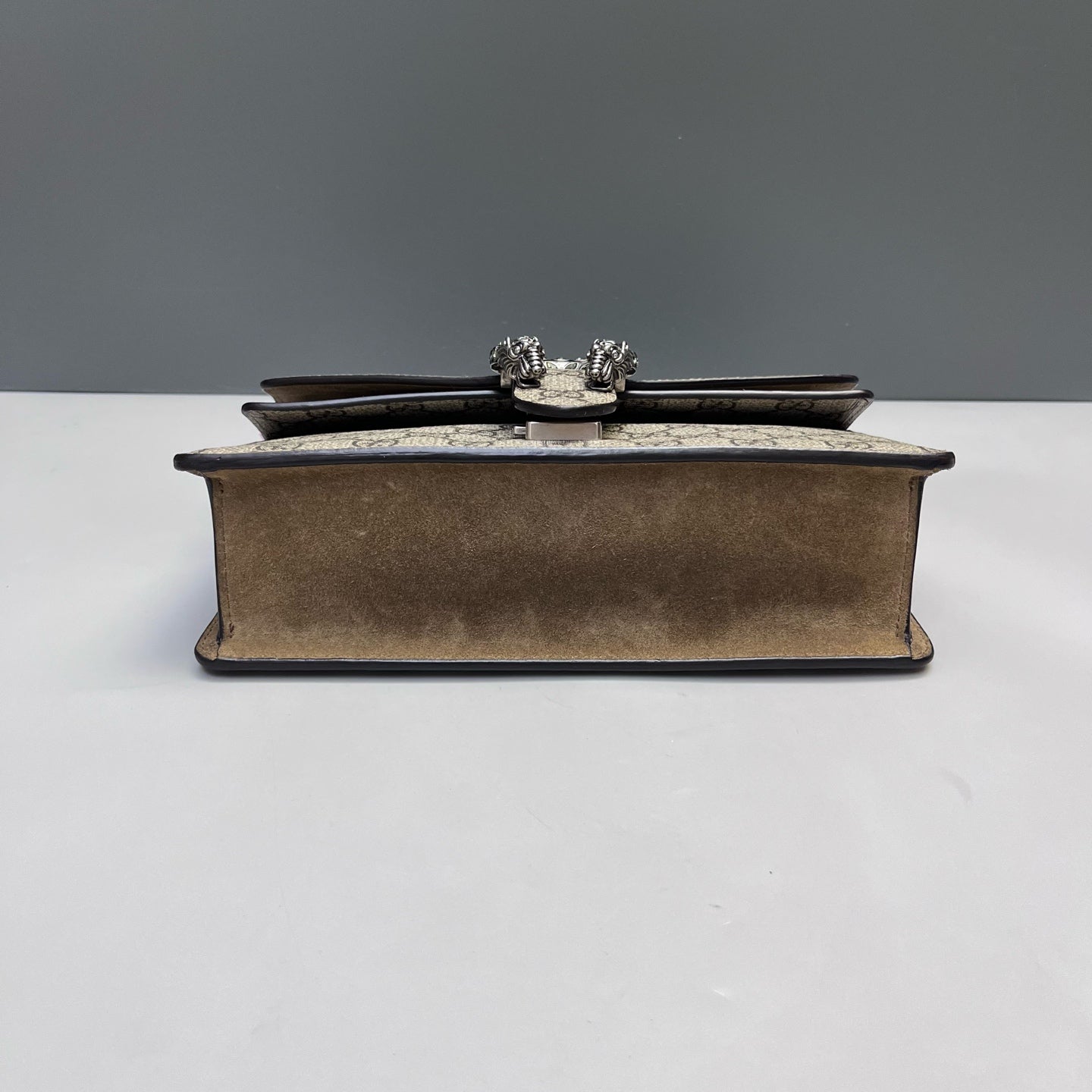 Gucci - Dionysus Shoulder Bag - GG Supreme coated canvas, suede, and leather trim - Beige - (medium)