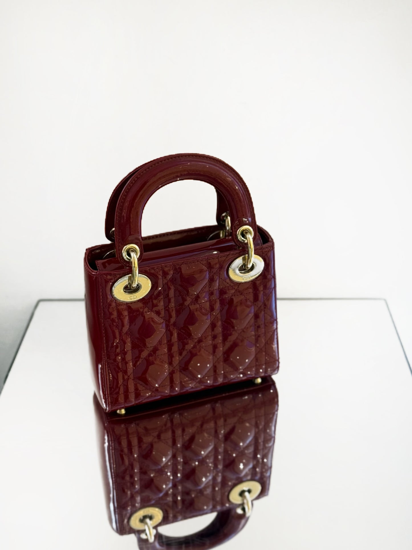Dior - Lady Dior Mini - Patent leather - Deep Red with Gold-Tone Hardware - (Mini)