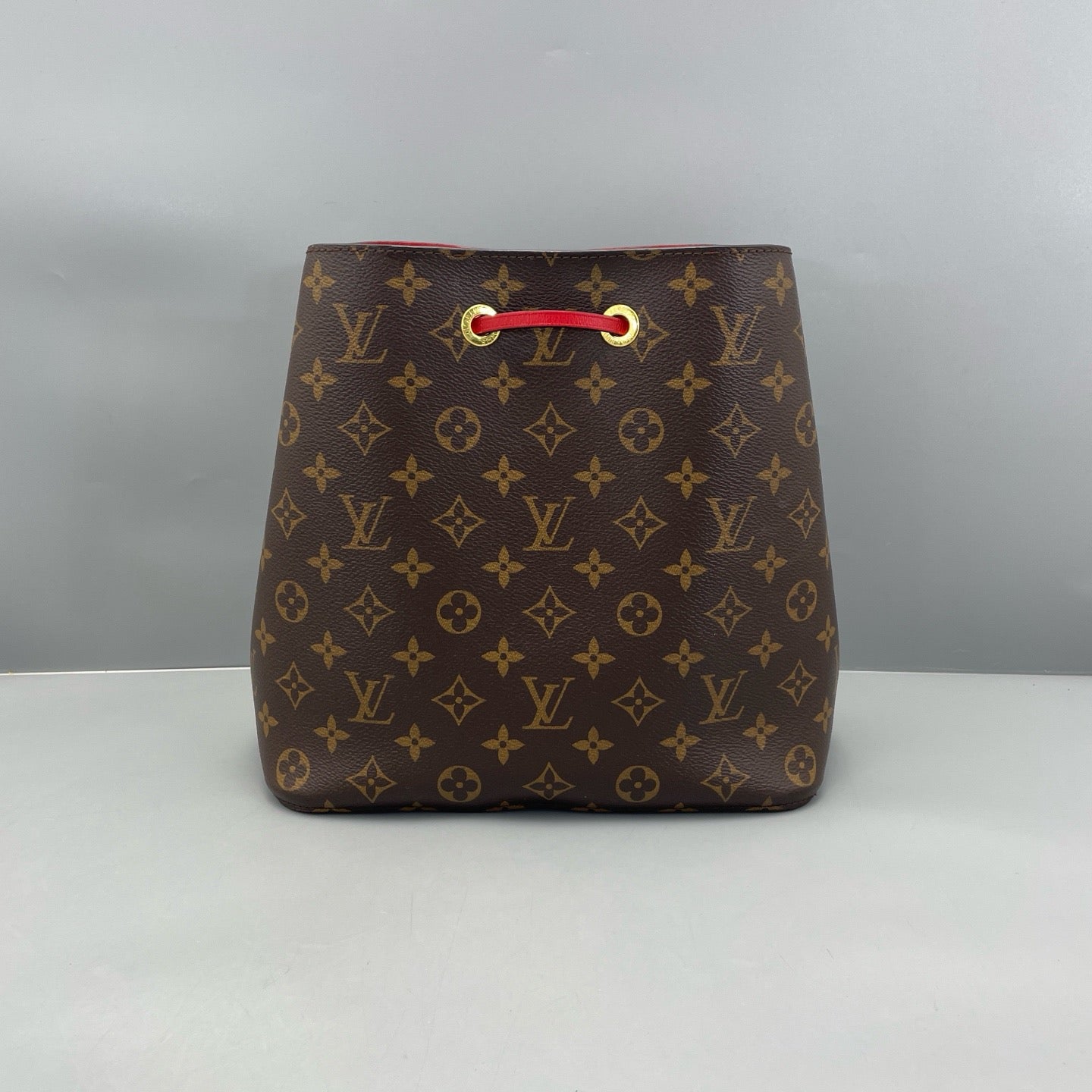 Louis Vuitton - NeoNoe - Monogram coated canvas with red leather trim - Brown - (medium)