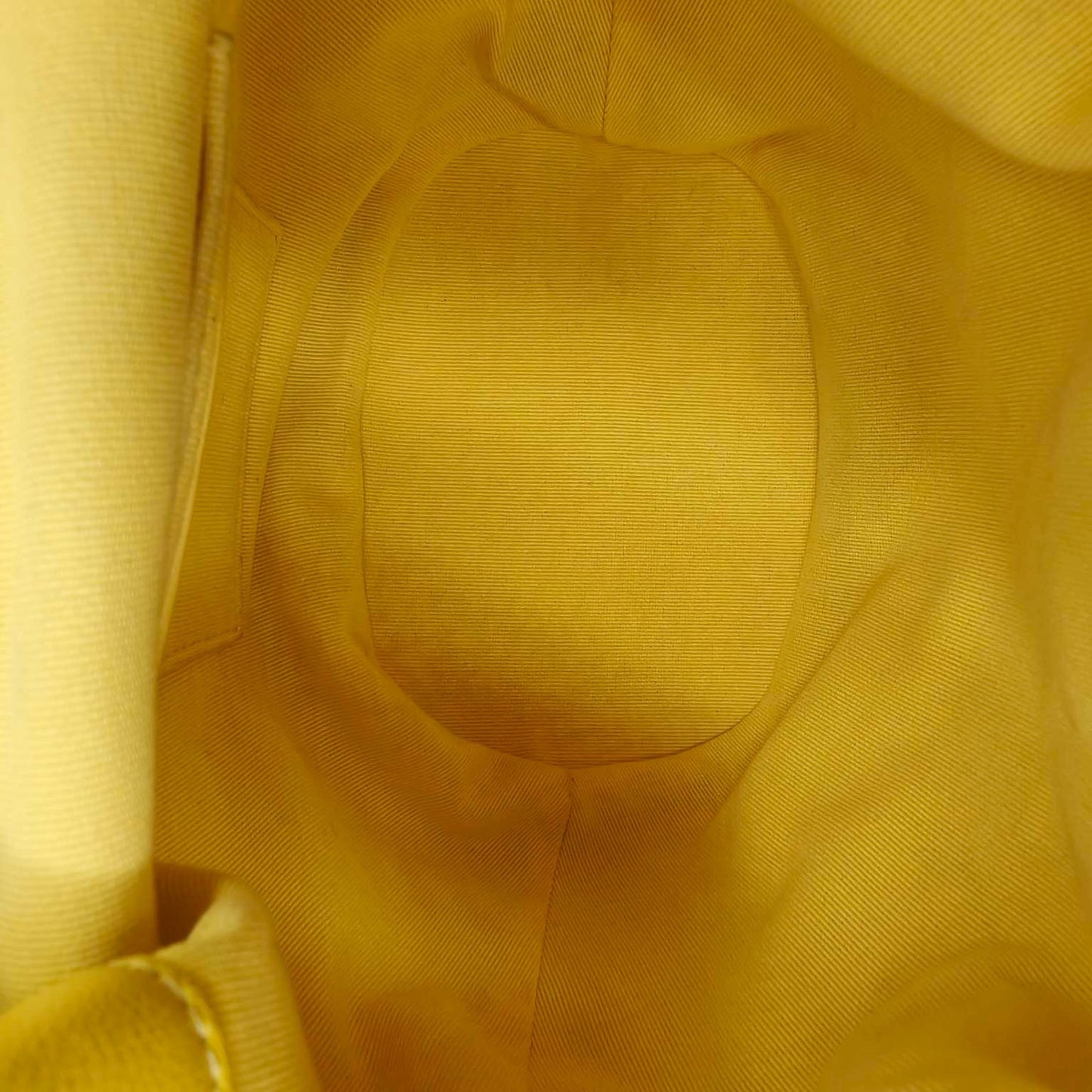 Chanel - 22S Series Mini Drawstring Bucket Backpack - Lambskin leather - Yellow - (mini)