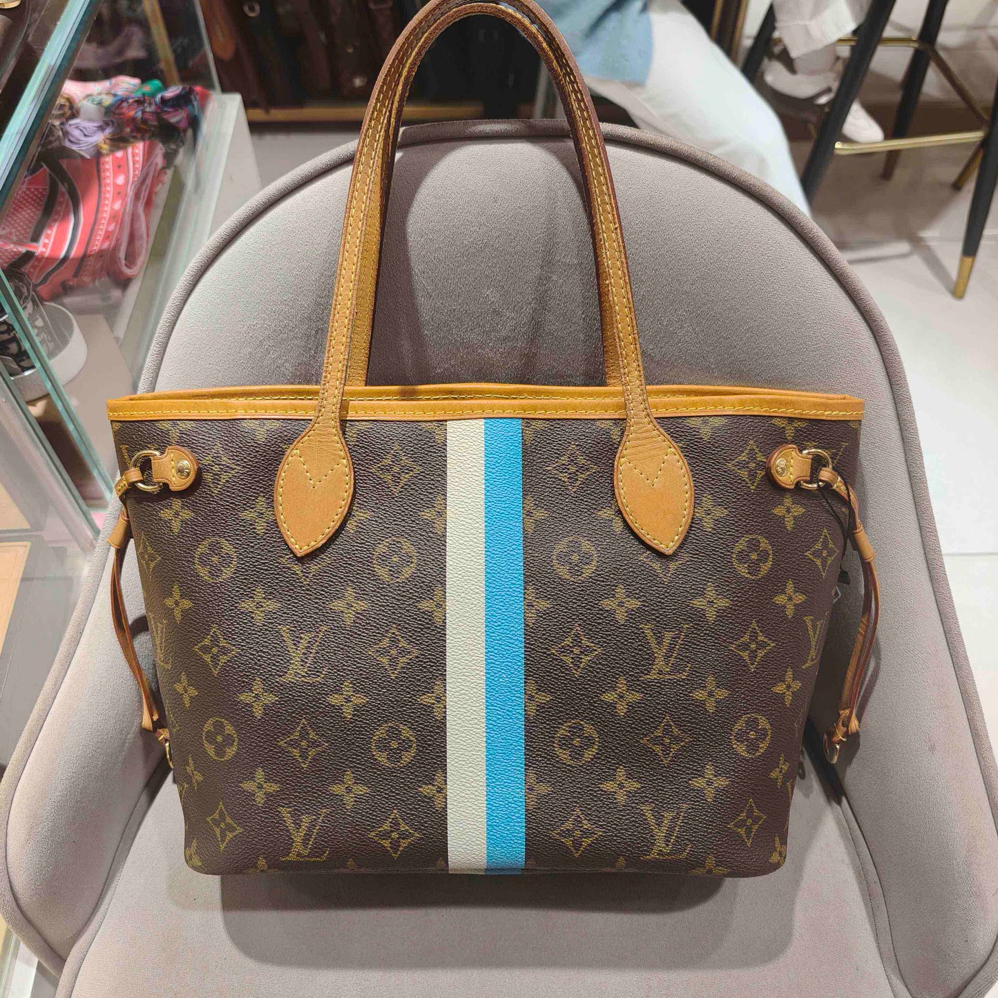Louis Vuitton - Neverfull MM - Monogram coated canvas with Vachetta leather trim - Brown - (medium)