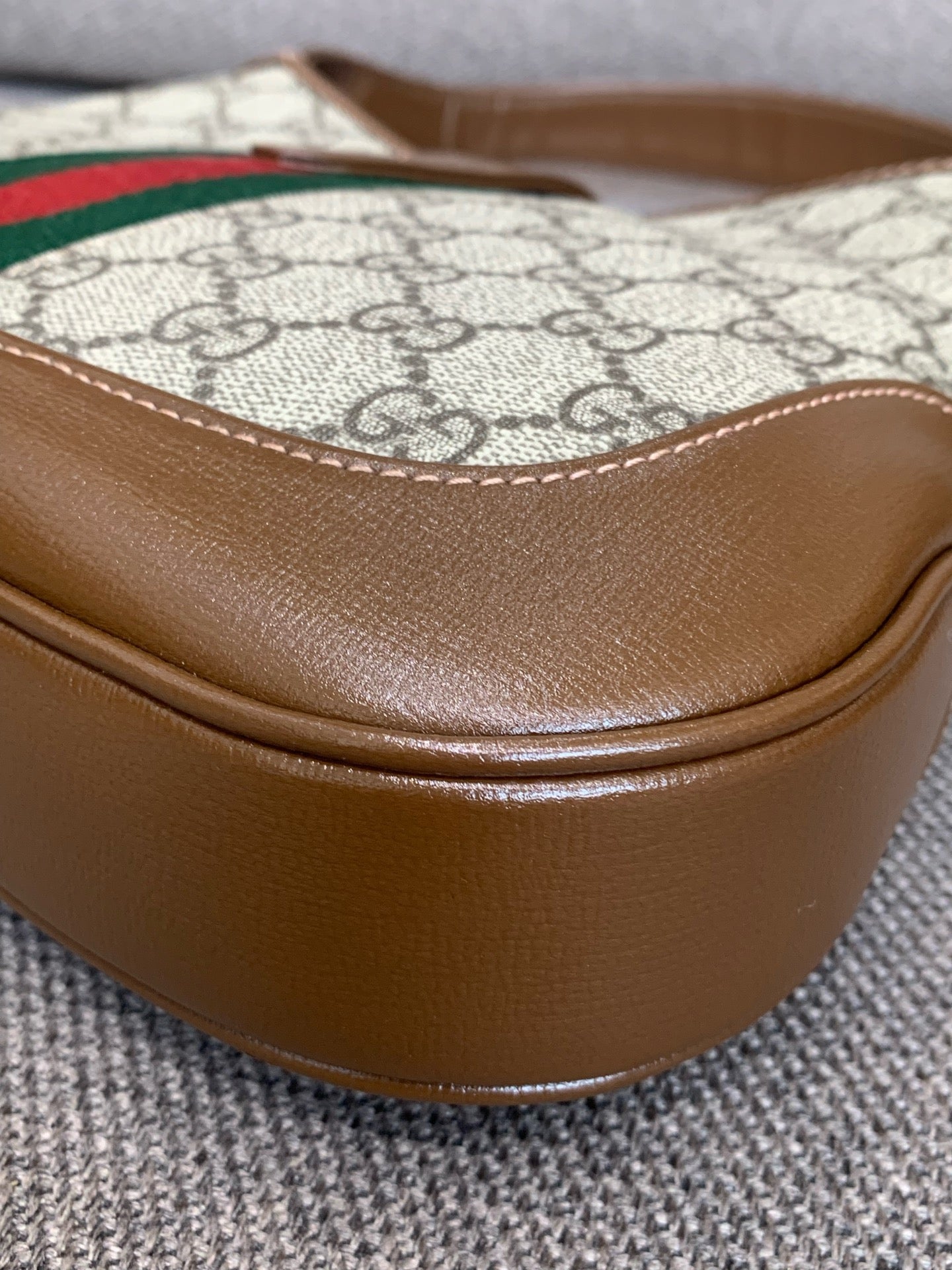 Gucci - Jackie Shoulder Bag - GG Supreme canvas and Leather - Beige - (Medium)