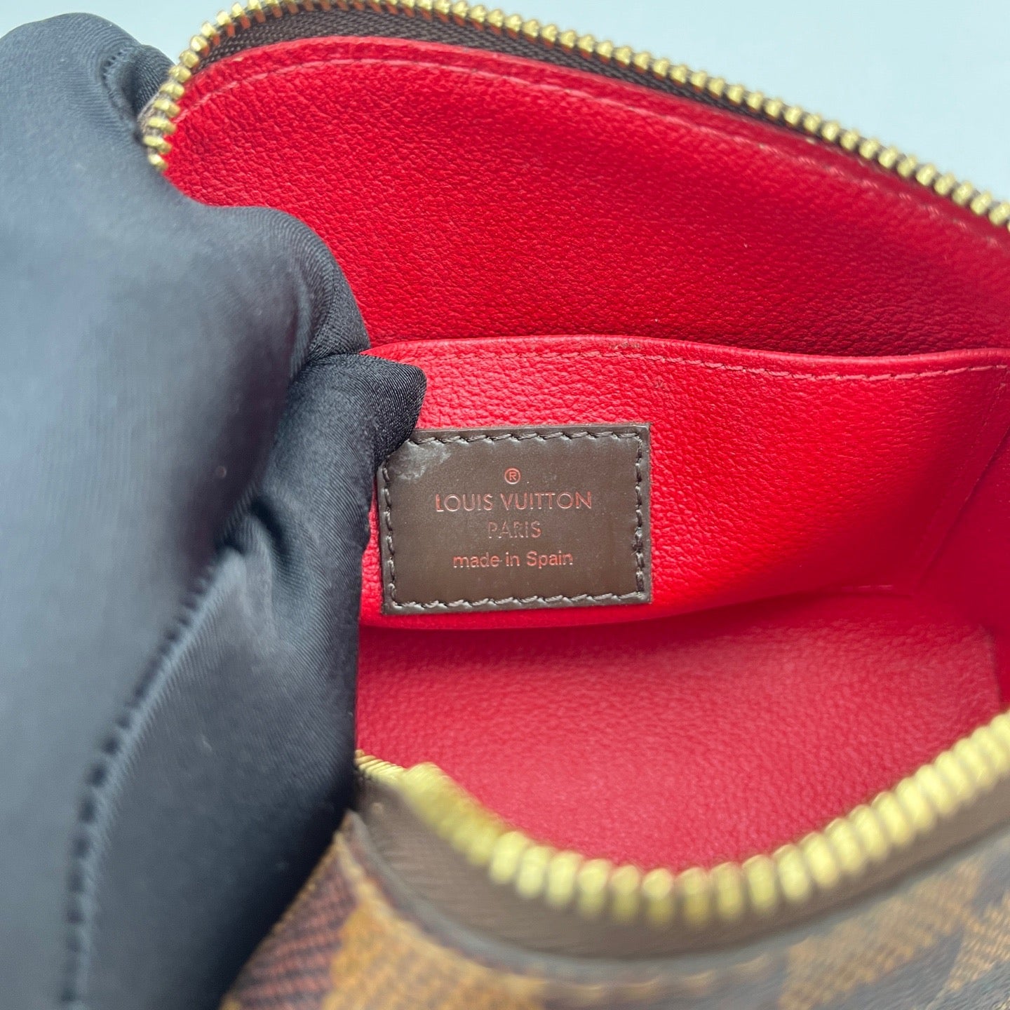 Louis Vuitton - Mini Cosmetic Pouch - Damier Ebene coated canvas with leather trim - Brown - (mini)