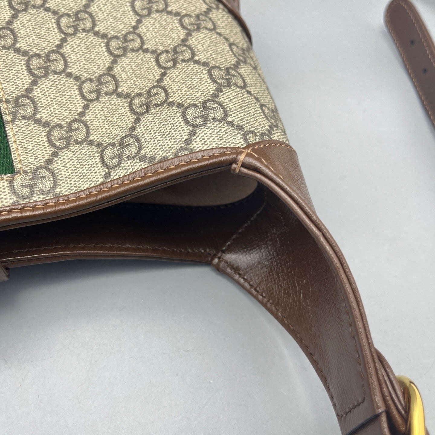 Gucci - Jackie 1961 Medium Shoulder Bag - GG Supreme canvas and Leather - Beige with Caramel accents and Green/Red Web - (medium)
