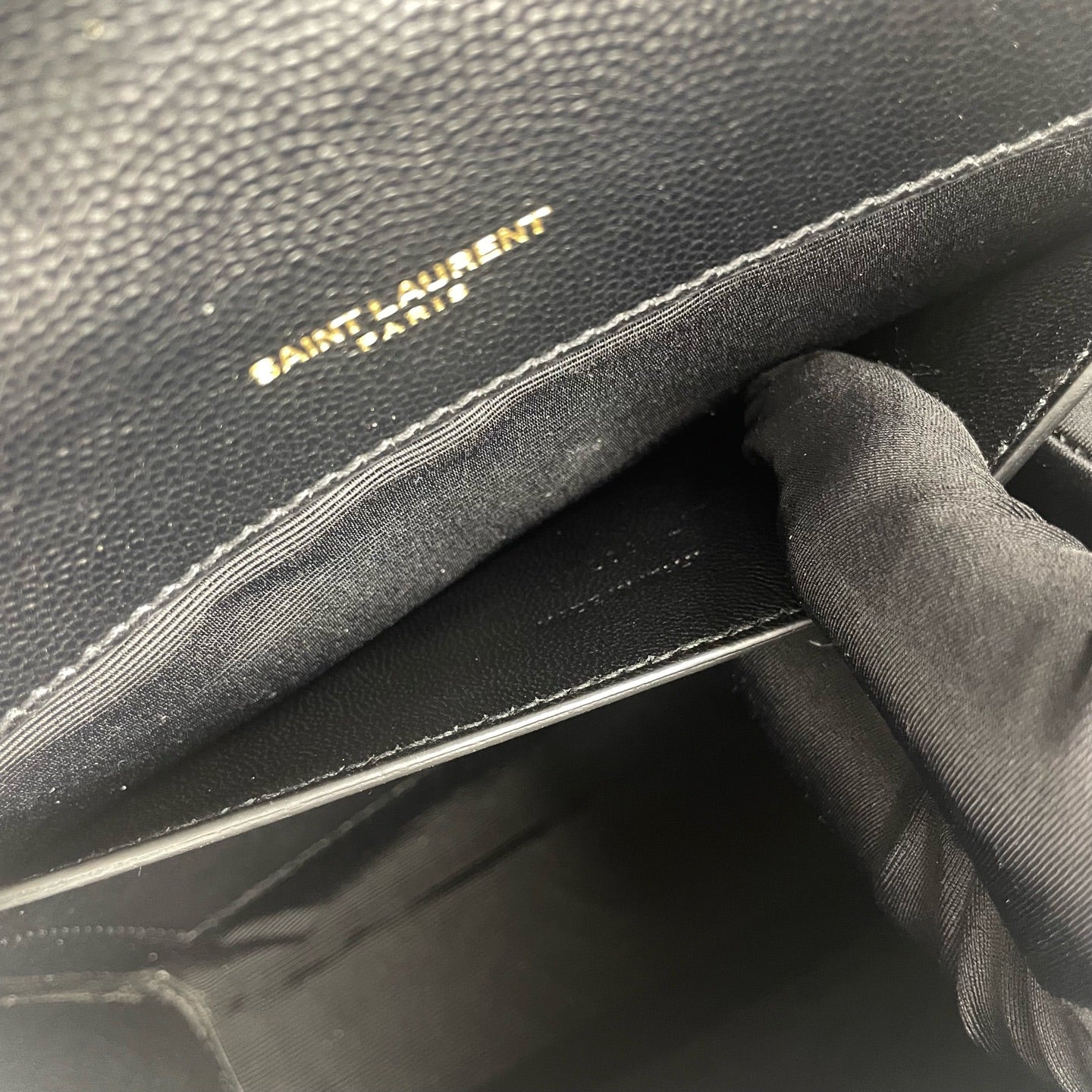 Saint Laurent - Monogram Envelope Bag - Grain de poudre embossed leather - Black - (medium)