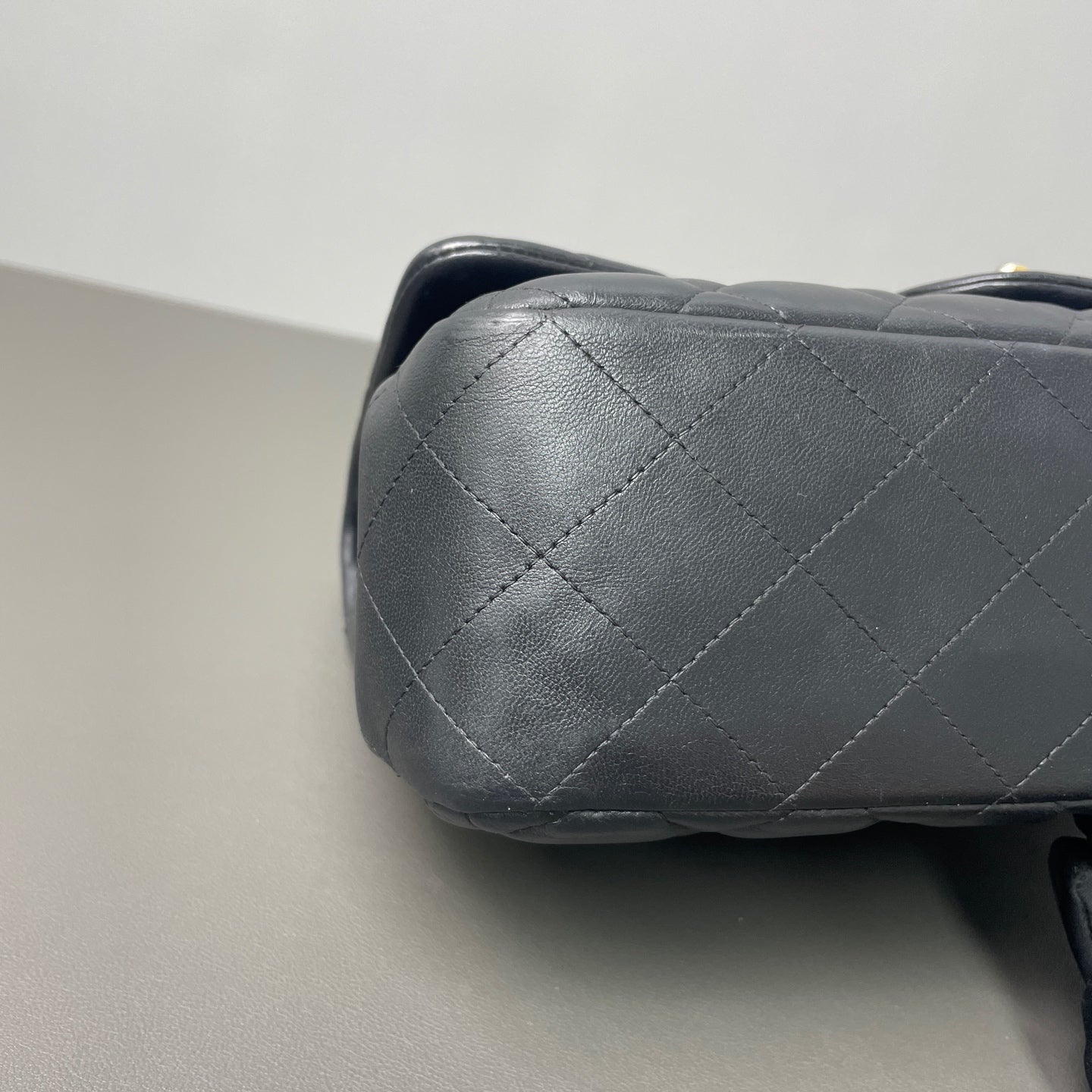 Chanel - Classic Flap Jumbo - Caviar leather - Black - (Large)