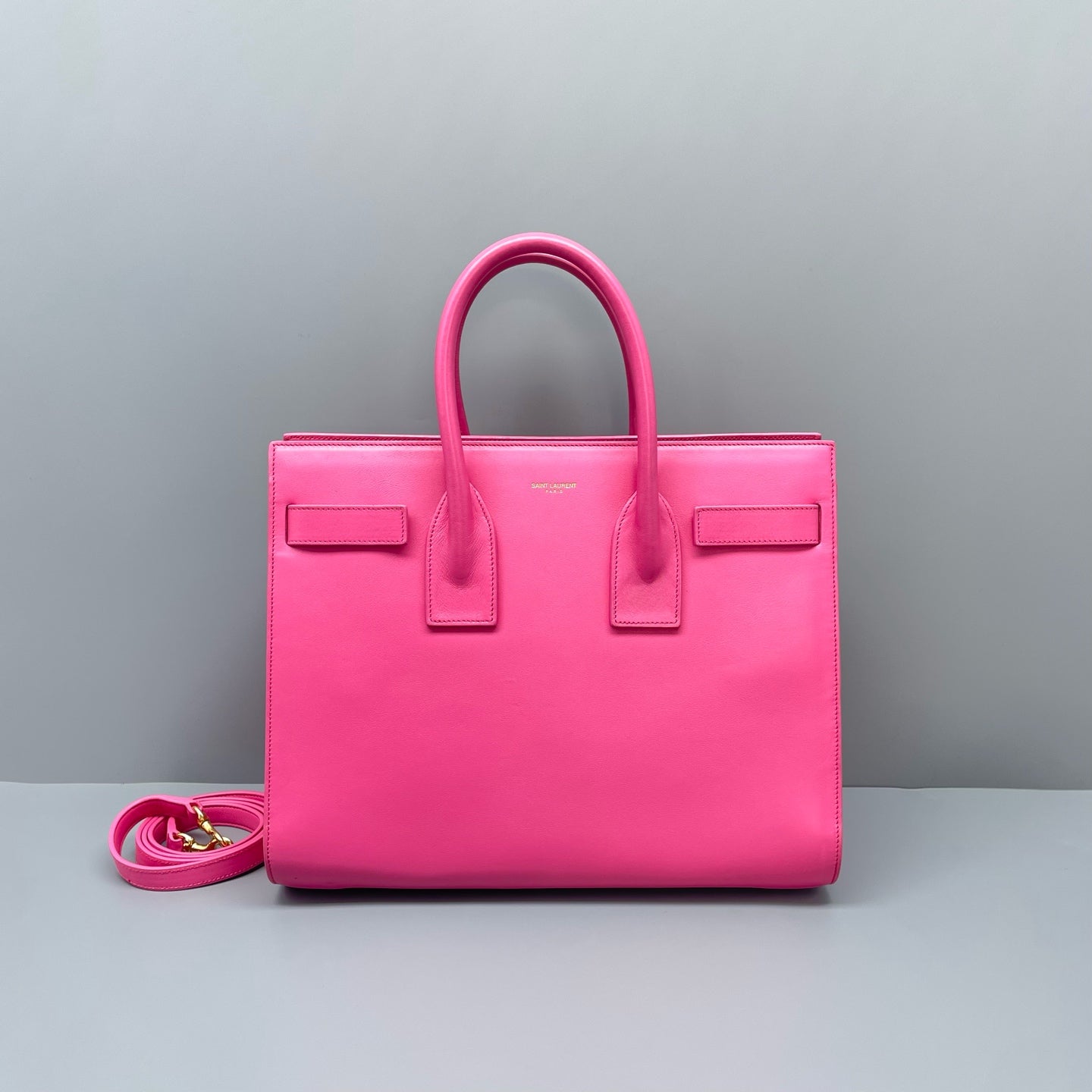Saint Laurent - Sac de Jour (Accordion Handbag) - Calfskin leather - Pink with Gold-Tone Hardware - (medium)
