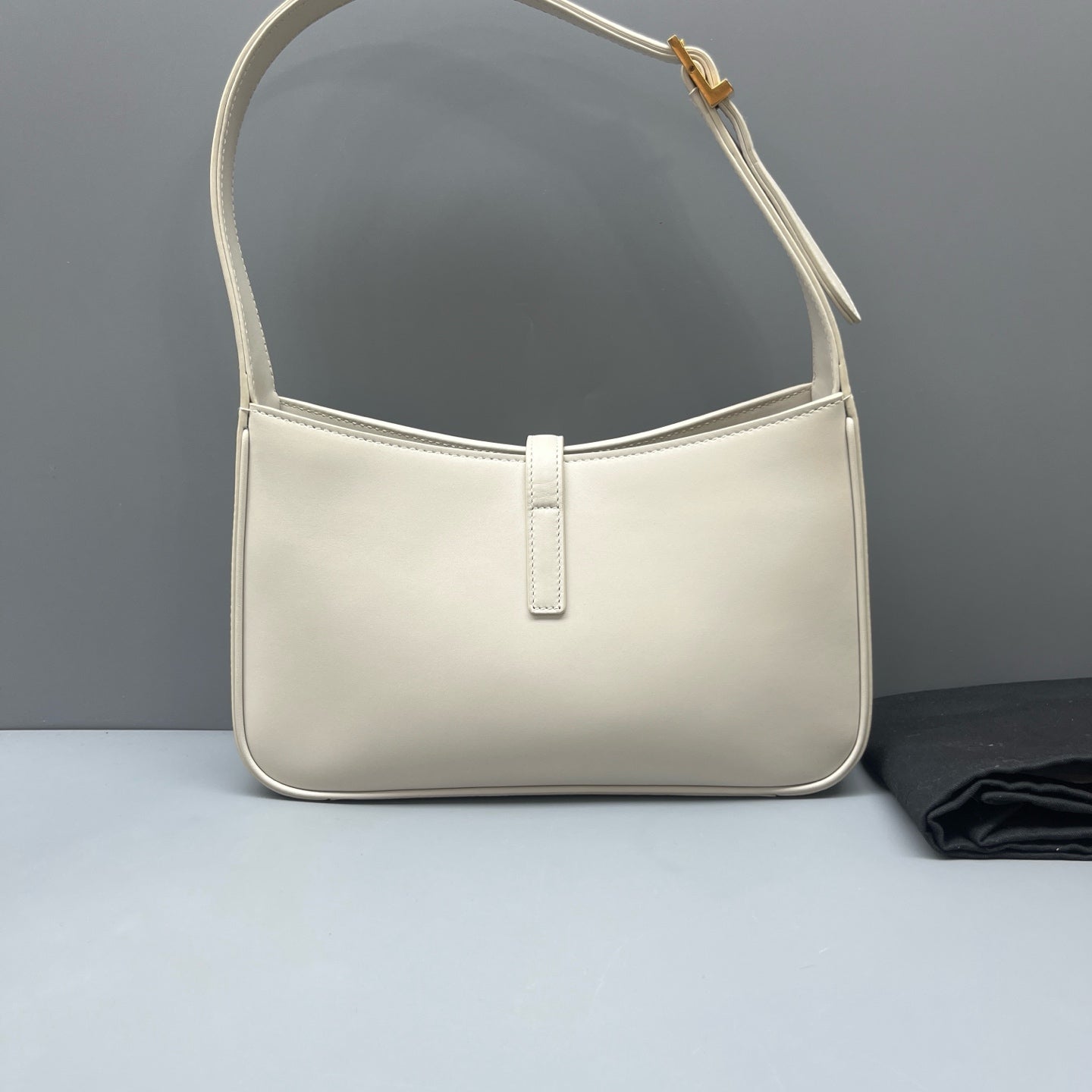 Saint Laurent - Le 5 à 7 Hobo Bag - Leather - White - (mini)