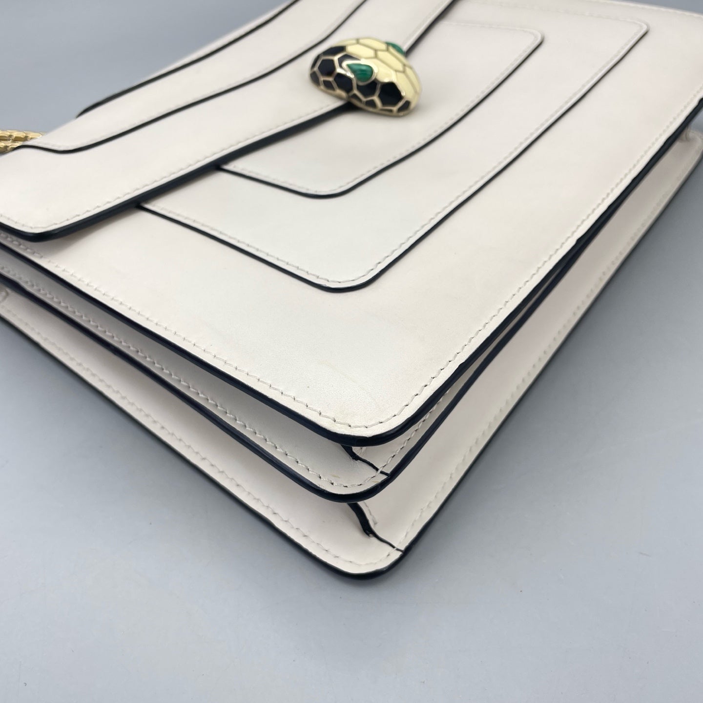 Bvlgari - Serpenti Forever Flap Bag - Calfskin leather - White - (Medium)