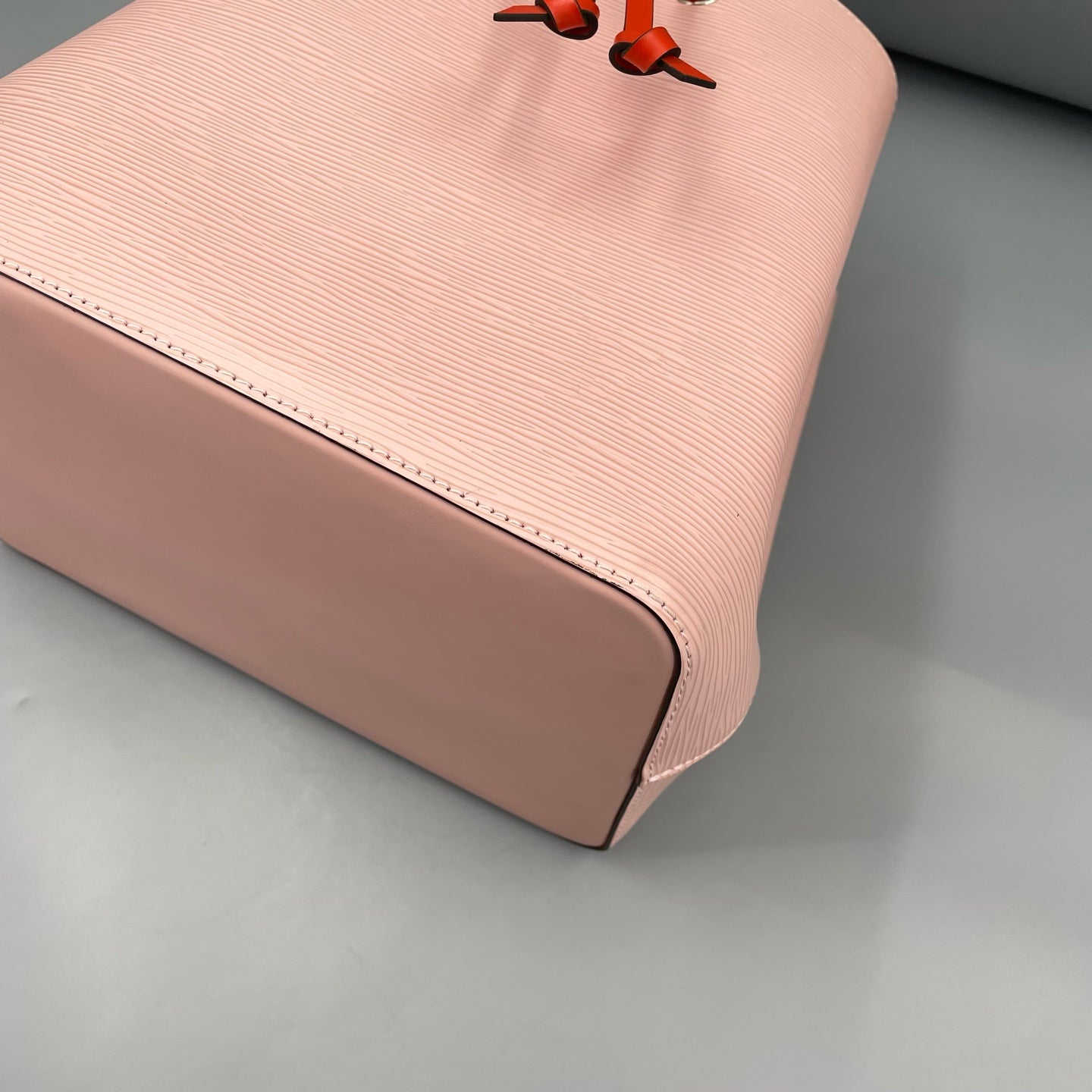 Louis Vuitton - Noé Bucket Bag - Epi leather - Pink with Orange accents - (small)