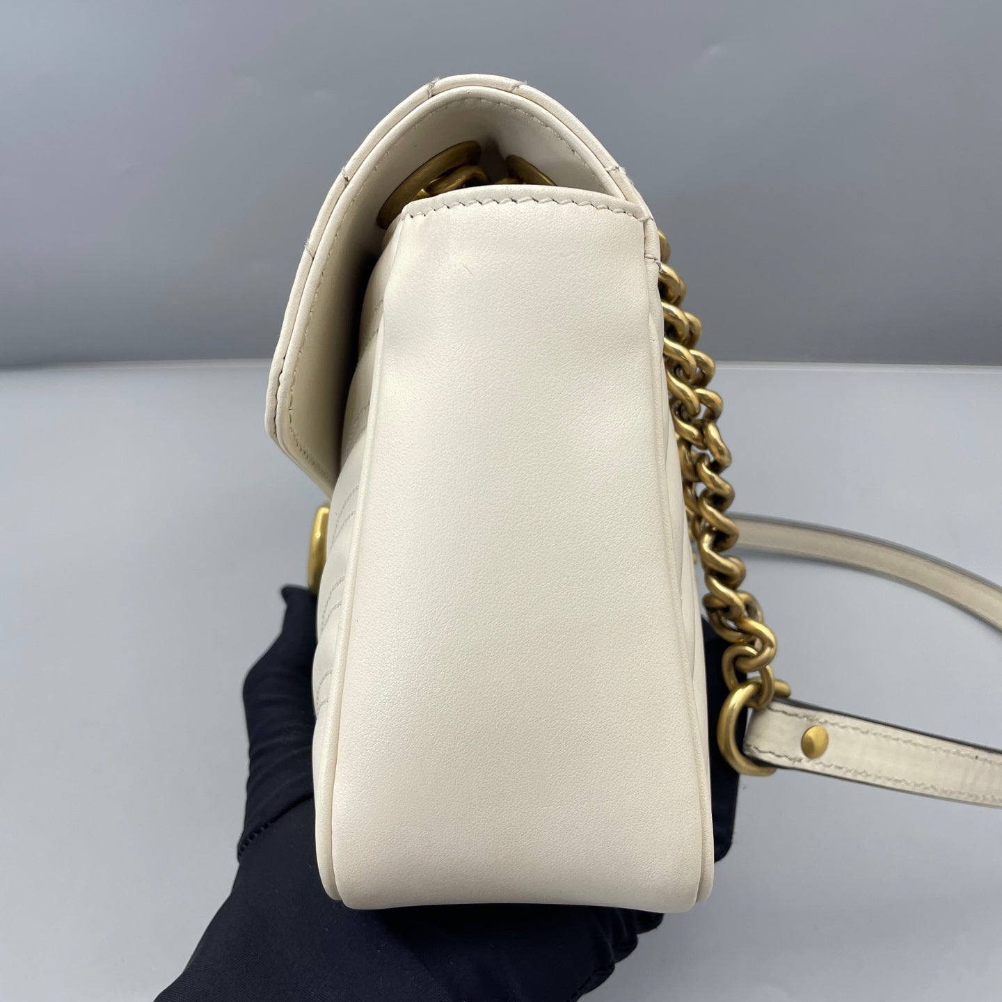 Gucci - GG Marmont Matelassé Shoulder Bag - Leather - White - (small)