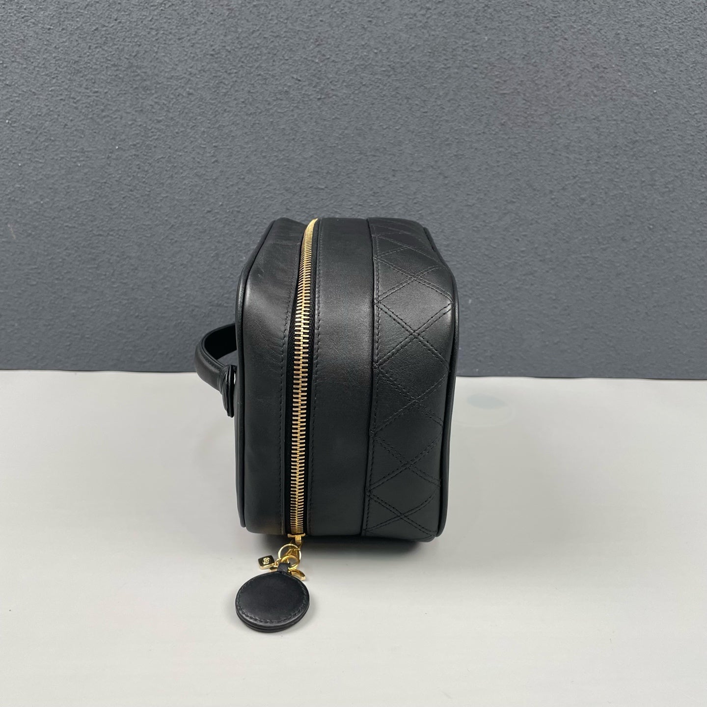 Chanel - Vintage Handheld Makeup Box - Lambskin leather - Black - (small)