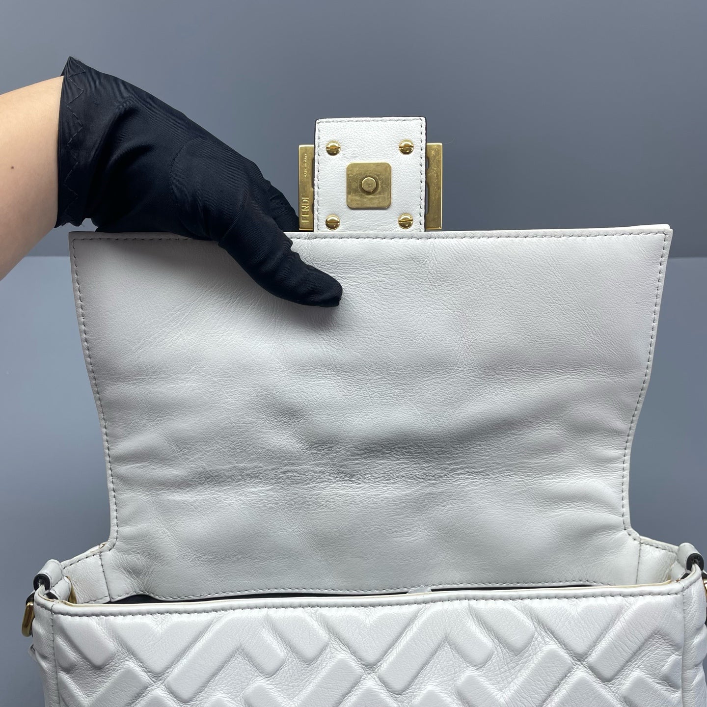 Fendi - Baguette - Leather - White - (small)