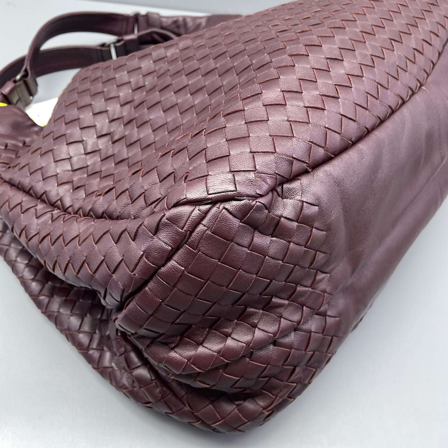 Bottega Veneta - Veneta Hobo Bag - Nappa leather - Burgundy - (Medium)