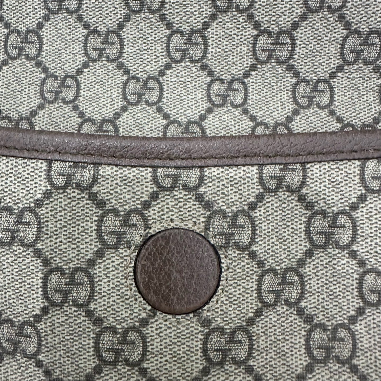 Gucci - Tiger Head Belt Bag - GG Supreme coated canvas with leather trim - Beige - (medium)