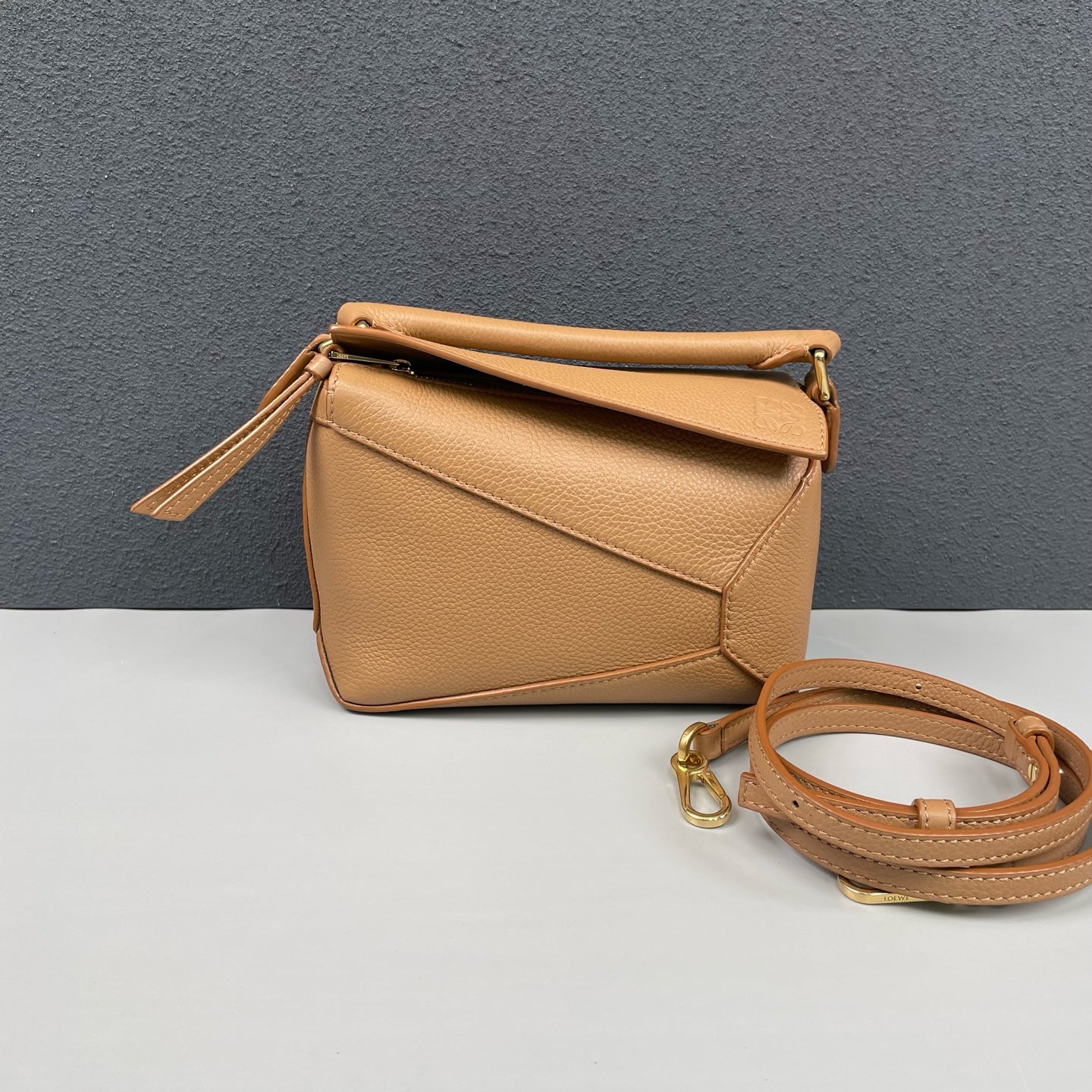 Loewe - Puzzle Mini - Grained calfskin leather - Toffee - (mini)