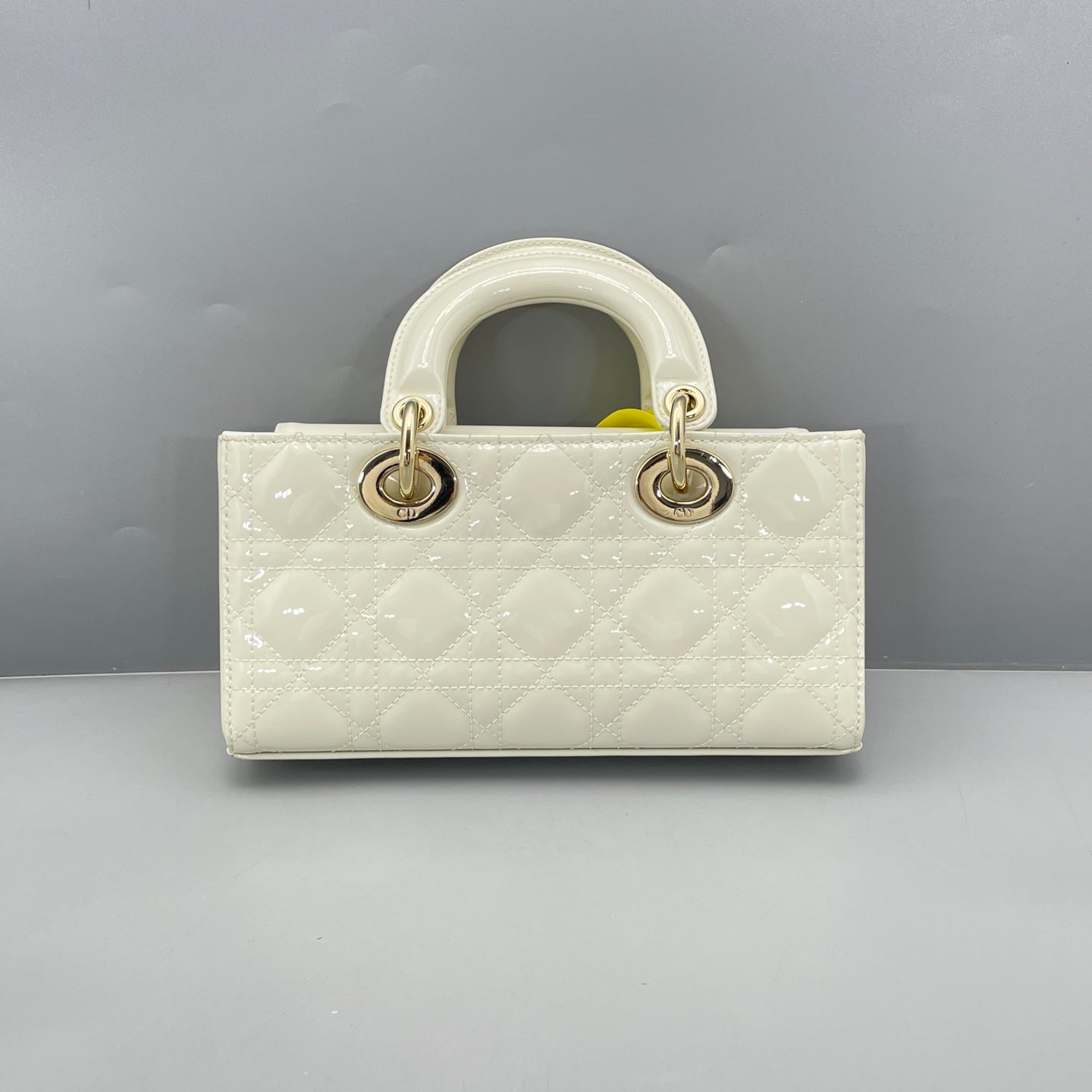 Dior - Lady Dior Mini - Patent leather - White - (mini)