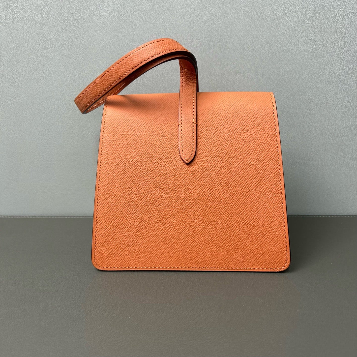 Moynat - Triangle Flap Bag - Grained cowhide leather - Orange with polished silver-tone hardware - (mini)