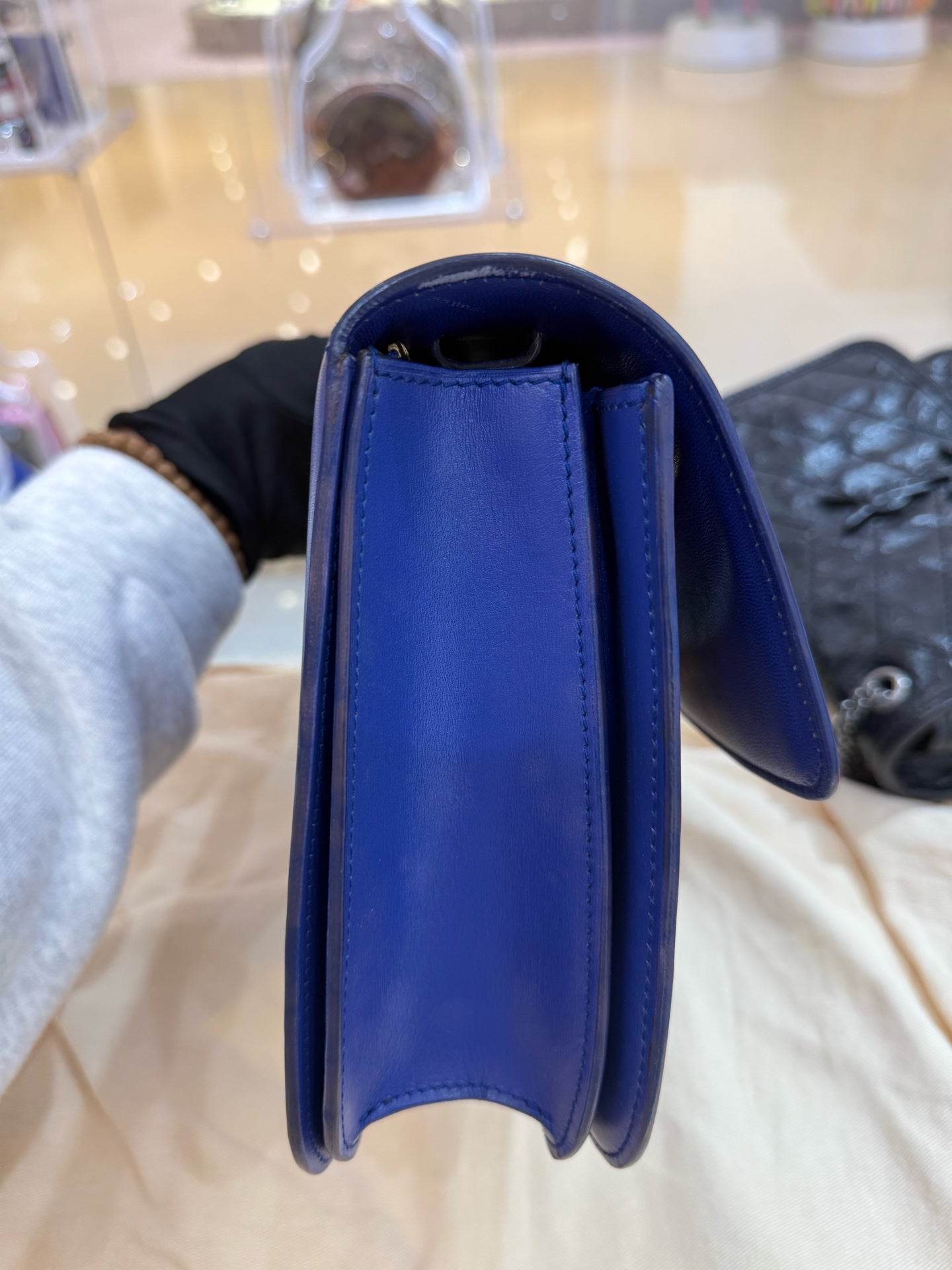 Celine - Classic Box Bag - Smooth calfskin leather - Blue - (Medium)