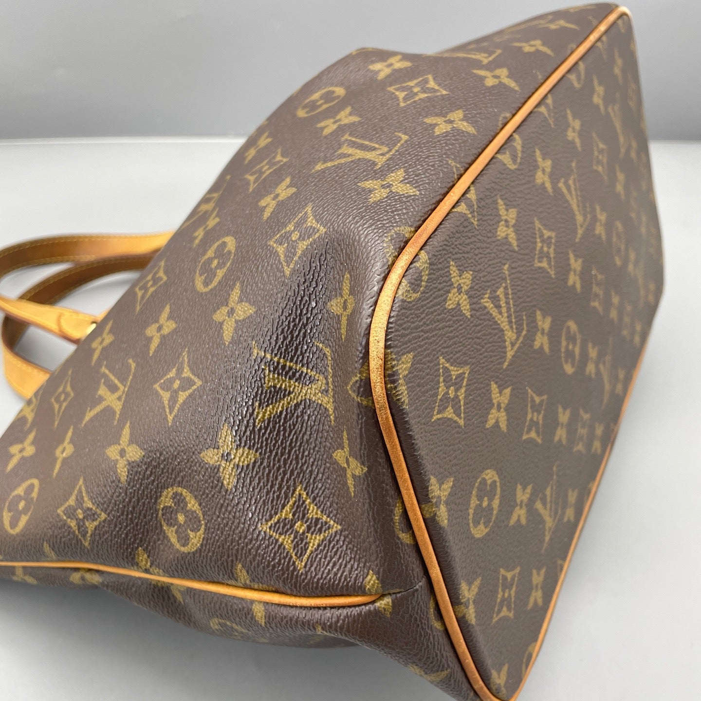 Louis Vuitton - Paramount - Monogram Canvas with Vachetta leather trim - Brown - (Small)