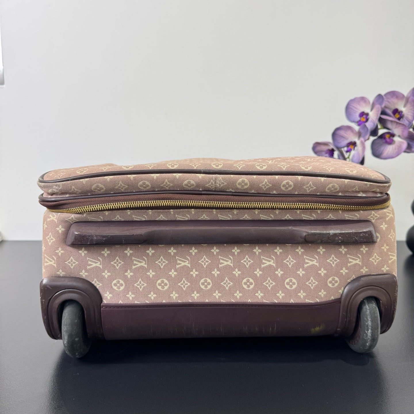 Louis Vuitton - Pegase 55 - Monogram denim canvas with leather trim - Pink - (Medium)