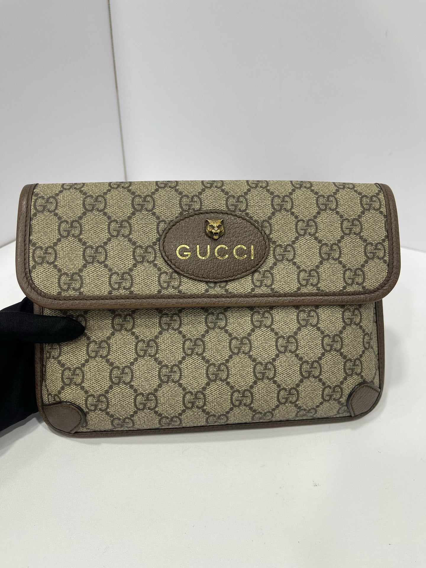 Gucci - Tiger Head GG Supreme Belt Bag - GG Supreme canvas with leather trim and fabric strap - Beige/Brown with red and green accents - (medium)
