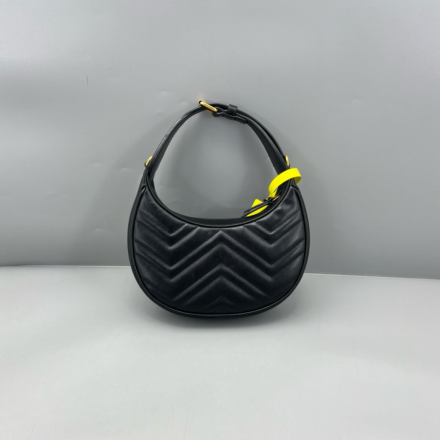 Gucci - GG Marmont Half-Moon Hobo Bag - Matelassé leather - Black with Gold-Tone Hardware - (mini)