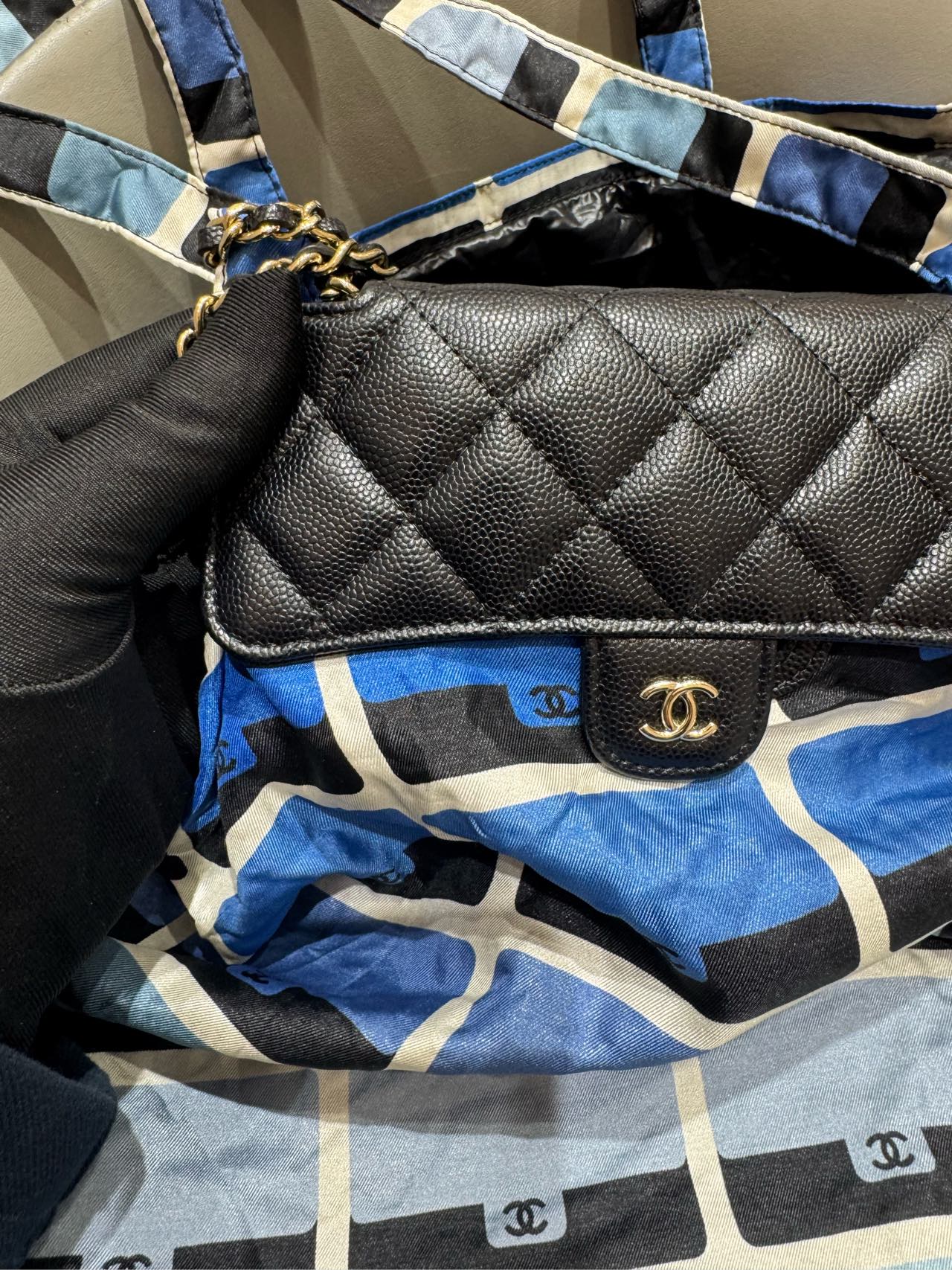 Chanel - 2-in-1 Folding Canvas Tote with Detachable Mini Flap Bag - Canvas and Grained Leather - Blue, White, and Black - (Large)