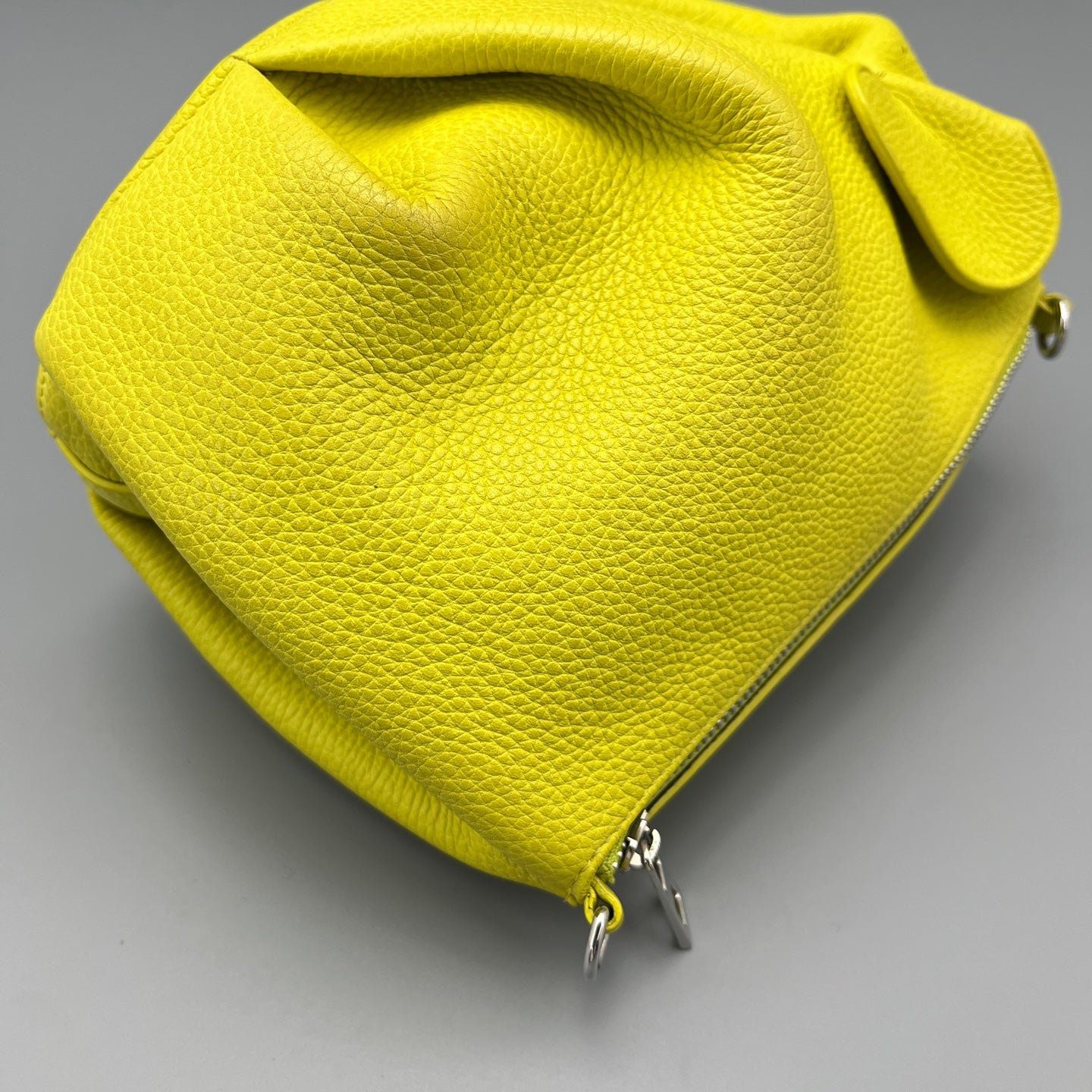 LOEWE - Elephant Bag - Grained calfskin leather - Yellow - (mini)