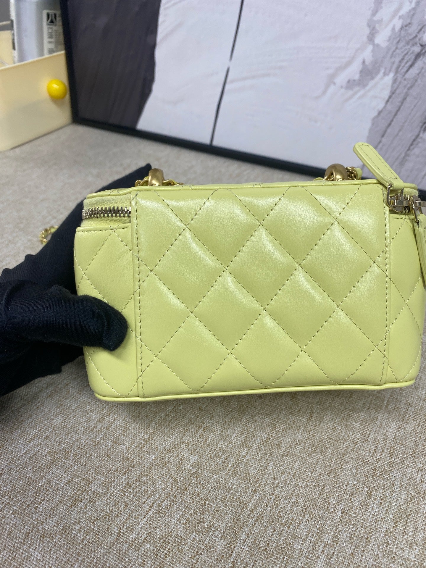 Chanel - Vanity Case - Calfskin leather - Yellow - (mini)