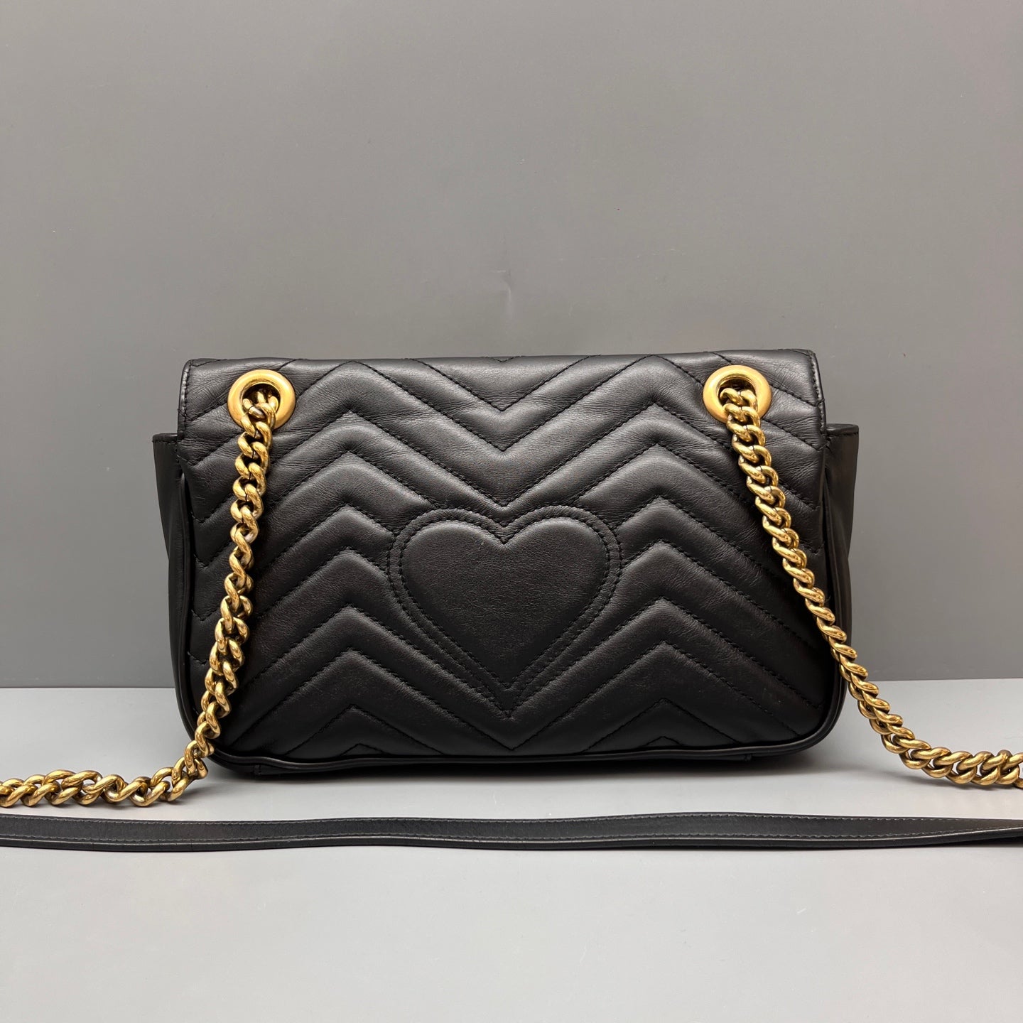 Gucci - GG Marmont Matelassé Shoulder Bag - Leather - Black - (Medium)