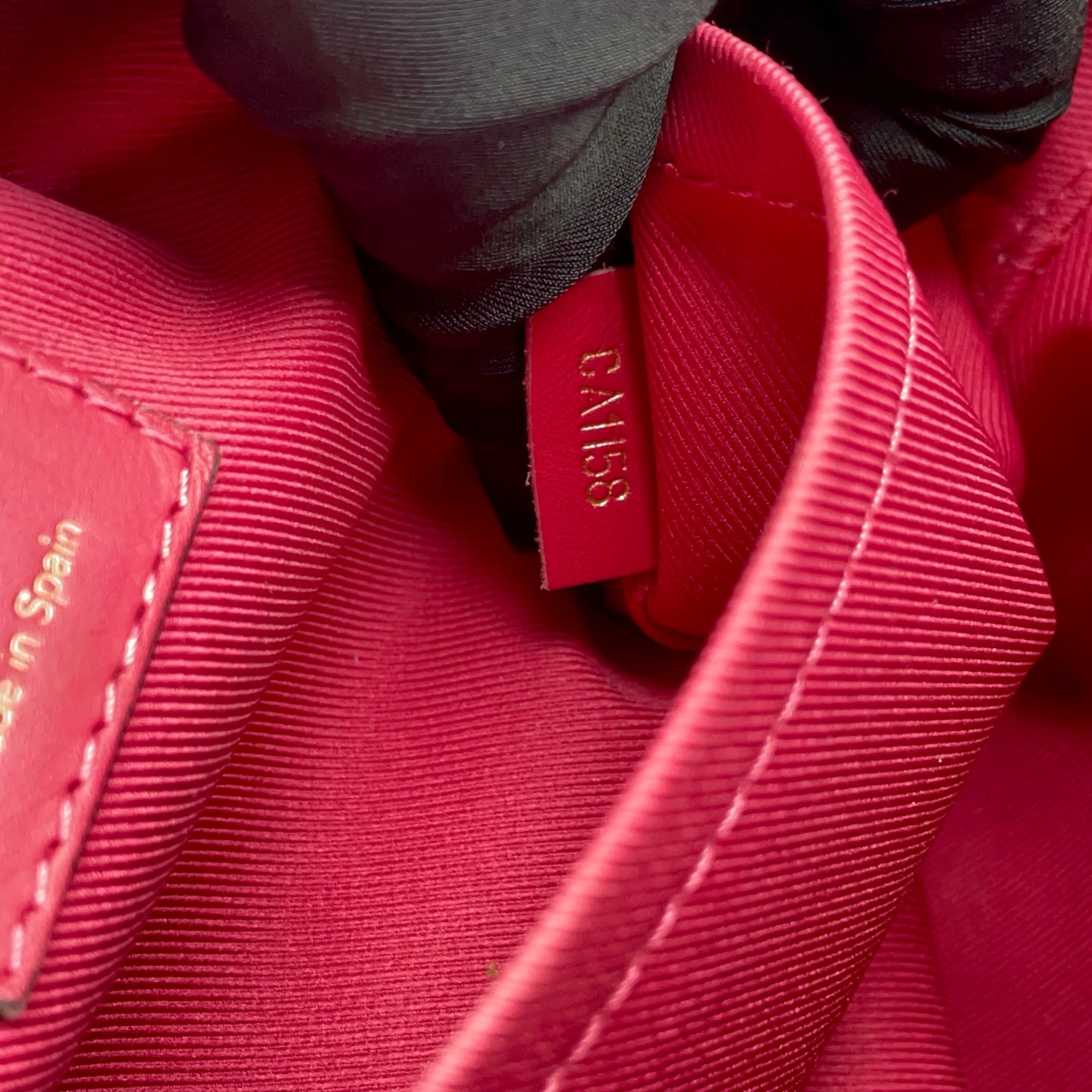 Louis Vuitton - Tassel Camera Bag - Monogram coated canvas with fuchsia leather trim - Multicolour (Brown and Pink) - (mini)