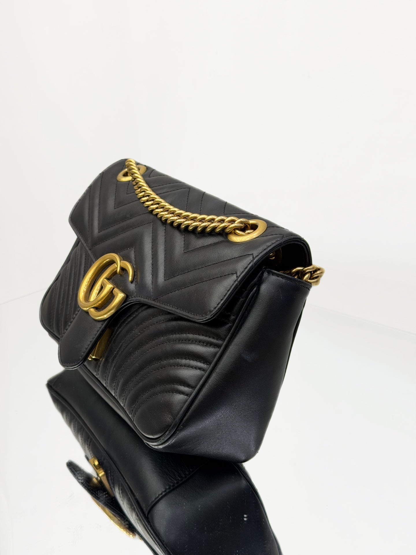 Gucci - GG Marmont Matelassé Shoulder Bag - Leather - Black - (medium)