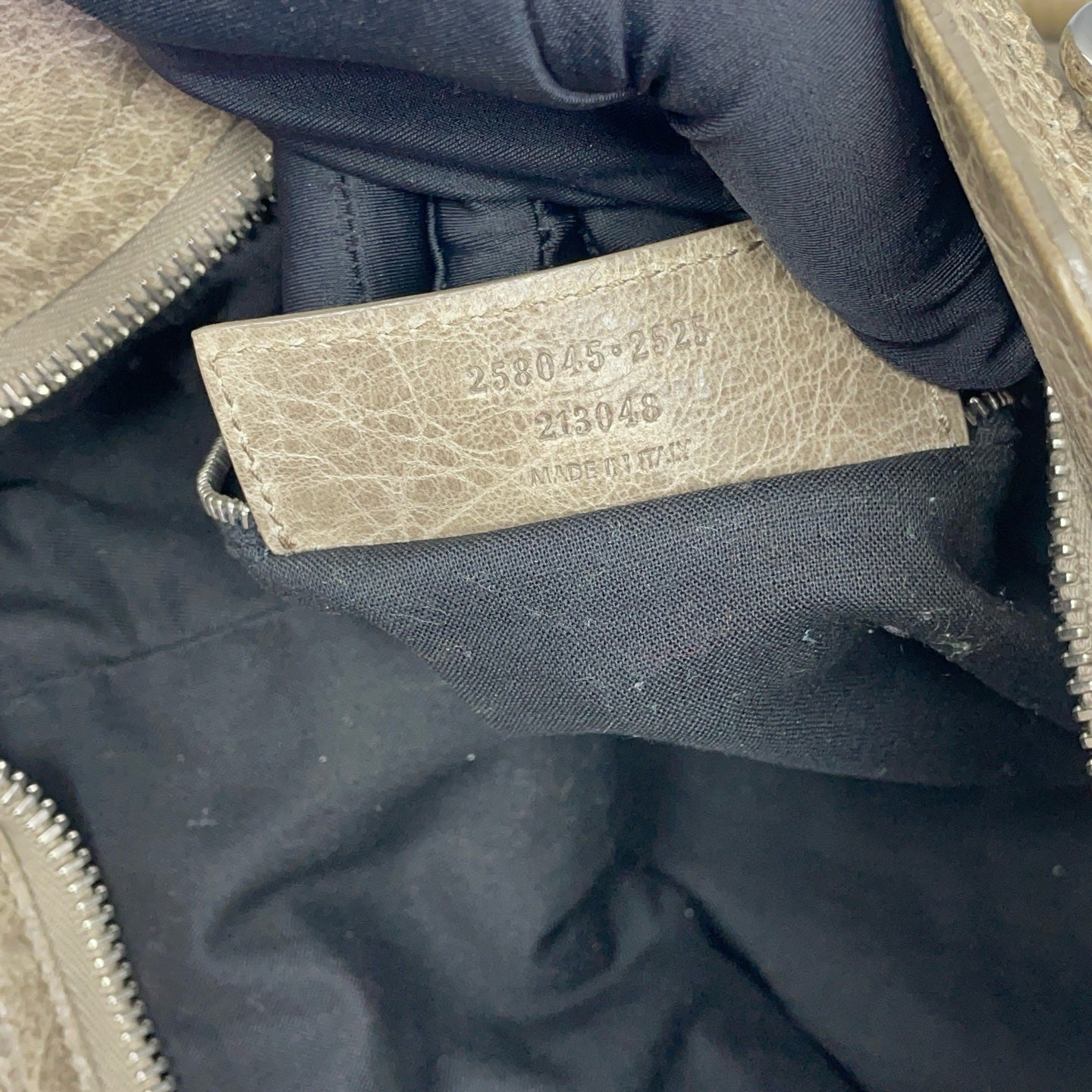 Balenciaga - City - Distressed lambskin leather - Metallic Taupe - (medium)