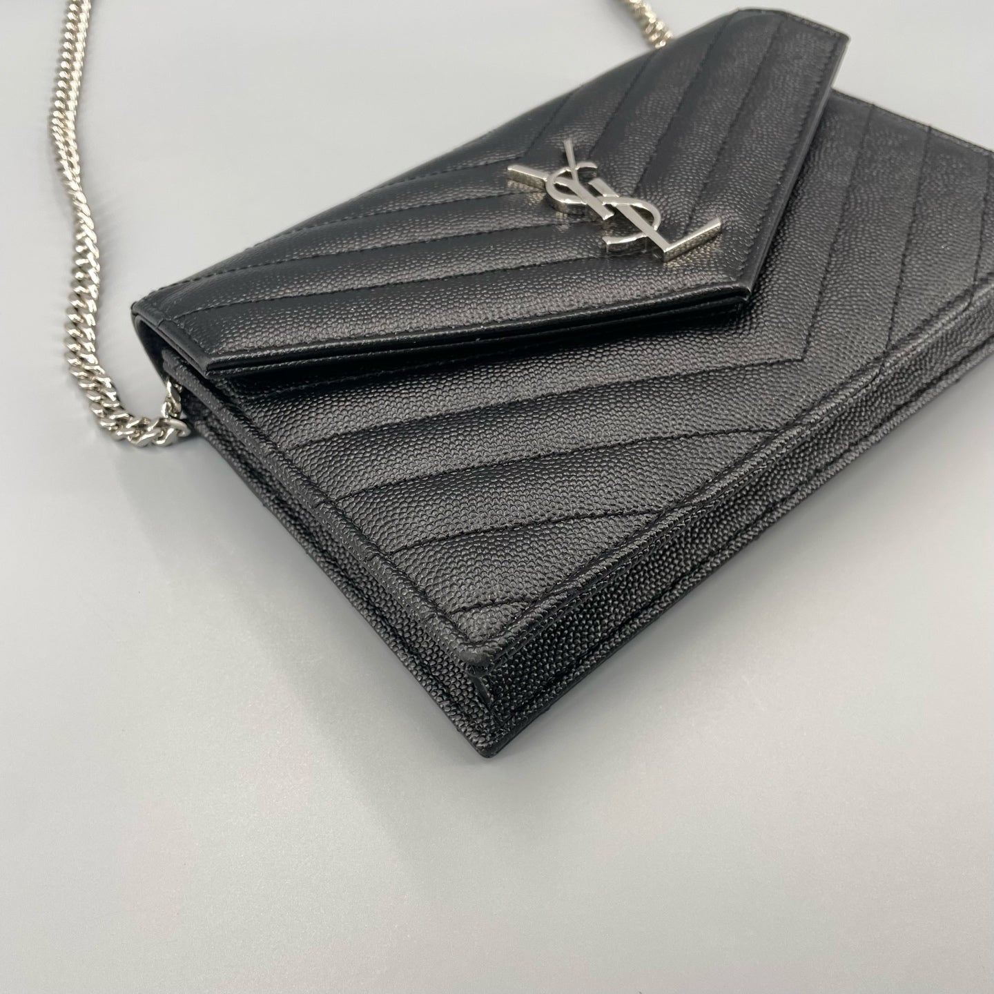 Saint Laurent - Envelope Chain Wallet Small - Grained leather - Black - (mini)
