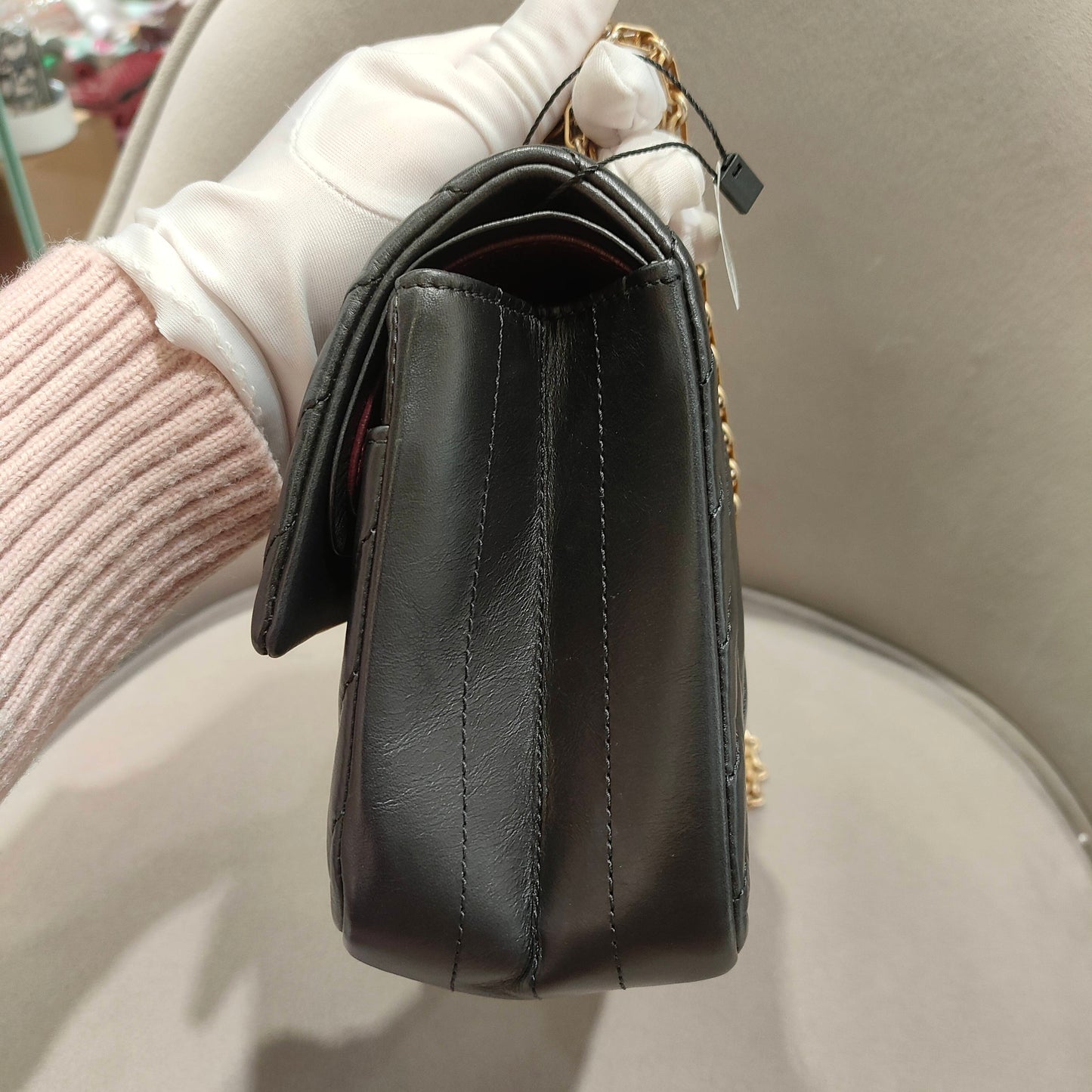Chanel - 2.55 Reissue Small Flap Bag - Calfskin leather - Black - (Small)