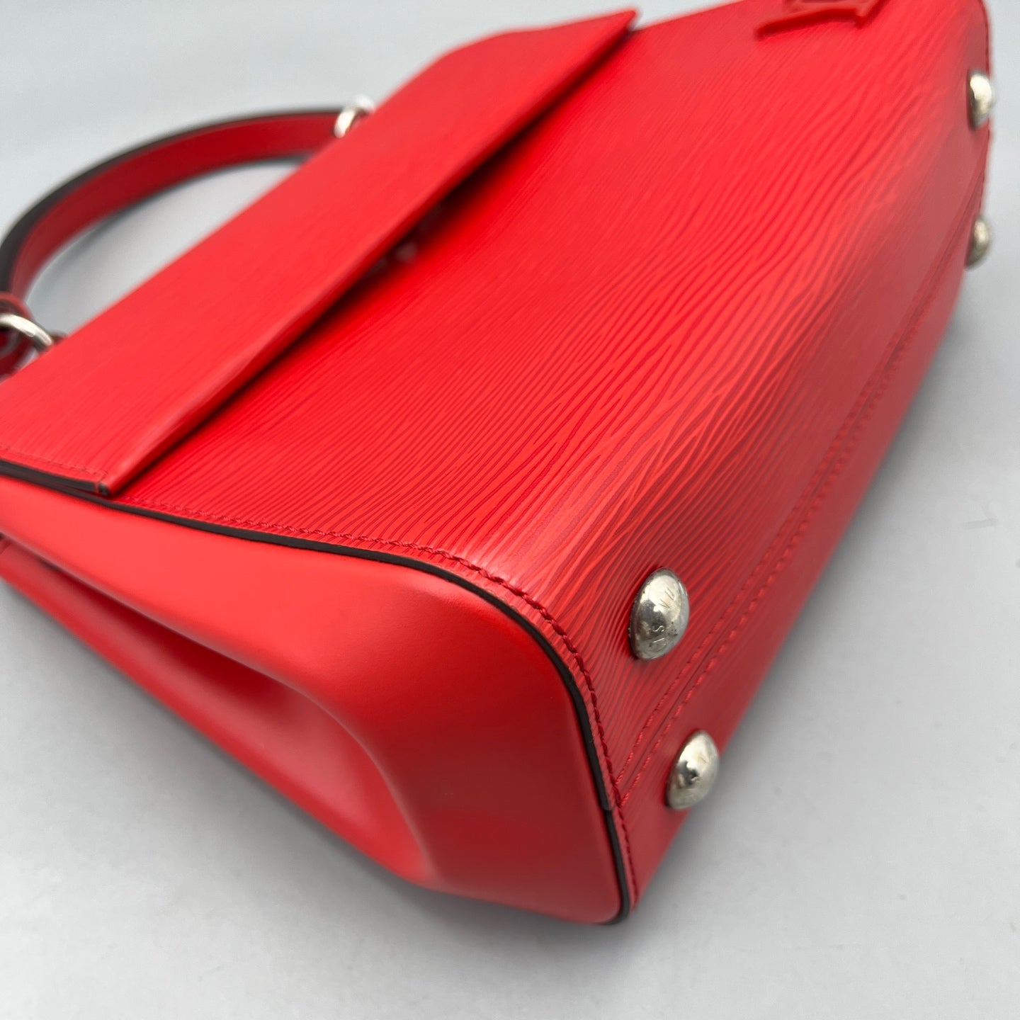 Louis Vuitton - Cluny BB - Epi leather - Red - (Medium)