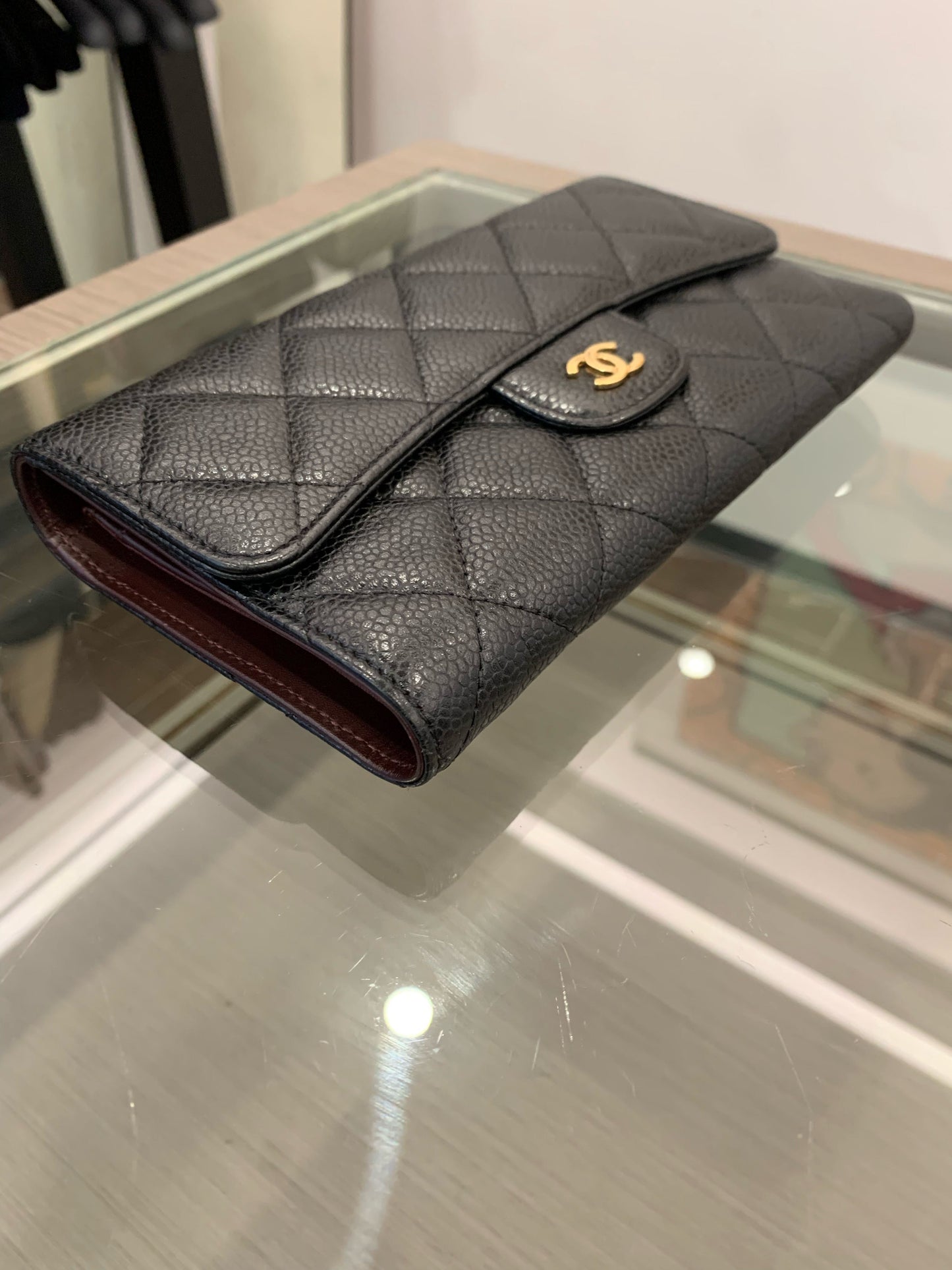 Chanel - Classic Flap Tri-Fold Wallet - Caviar leather - Black with Gold-Tone Hardware - (Medium)