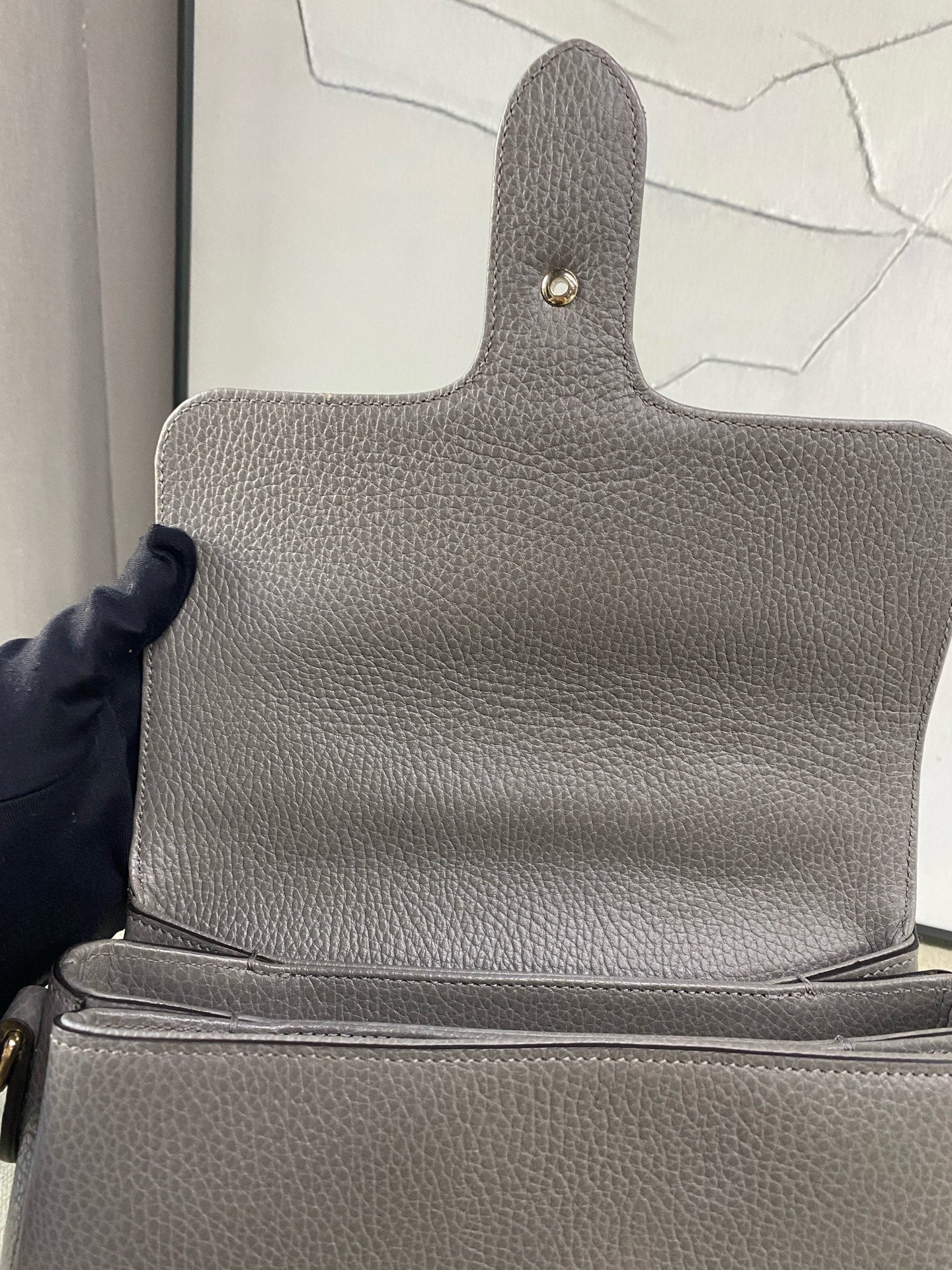 Gucci - Interlocking G Top Handle Flap Bag - Grained calfskin leather with canvas lining - Grey - (Medium)