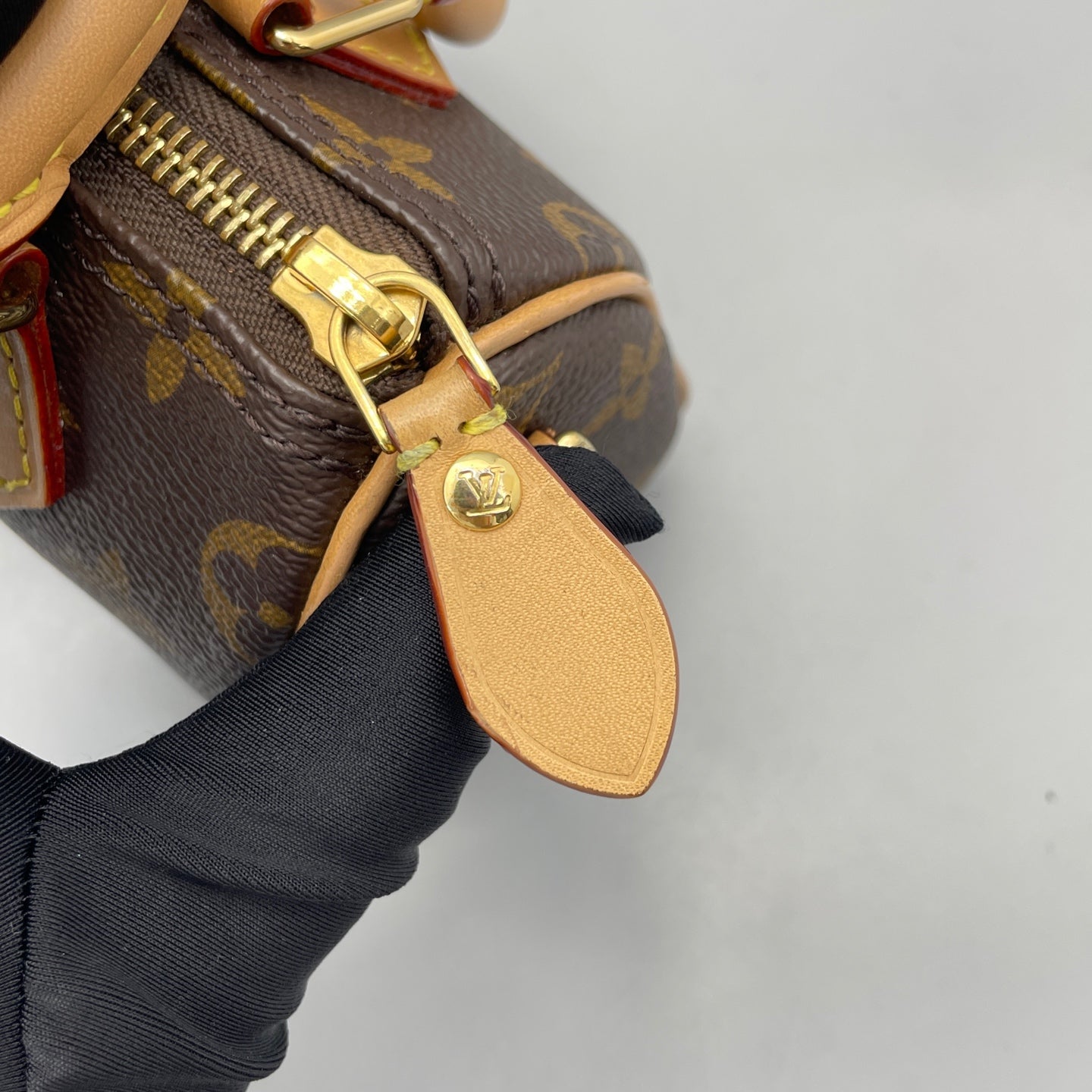 Louis Vuitton - Speedy Nano - Monogram coated canvas with Vachetta leather trim - Brown - (Mini)