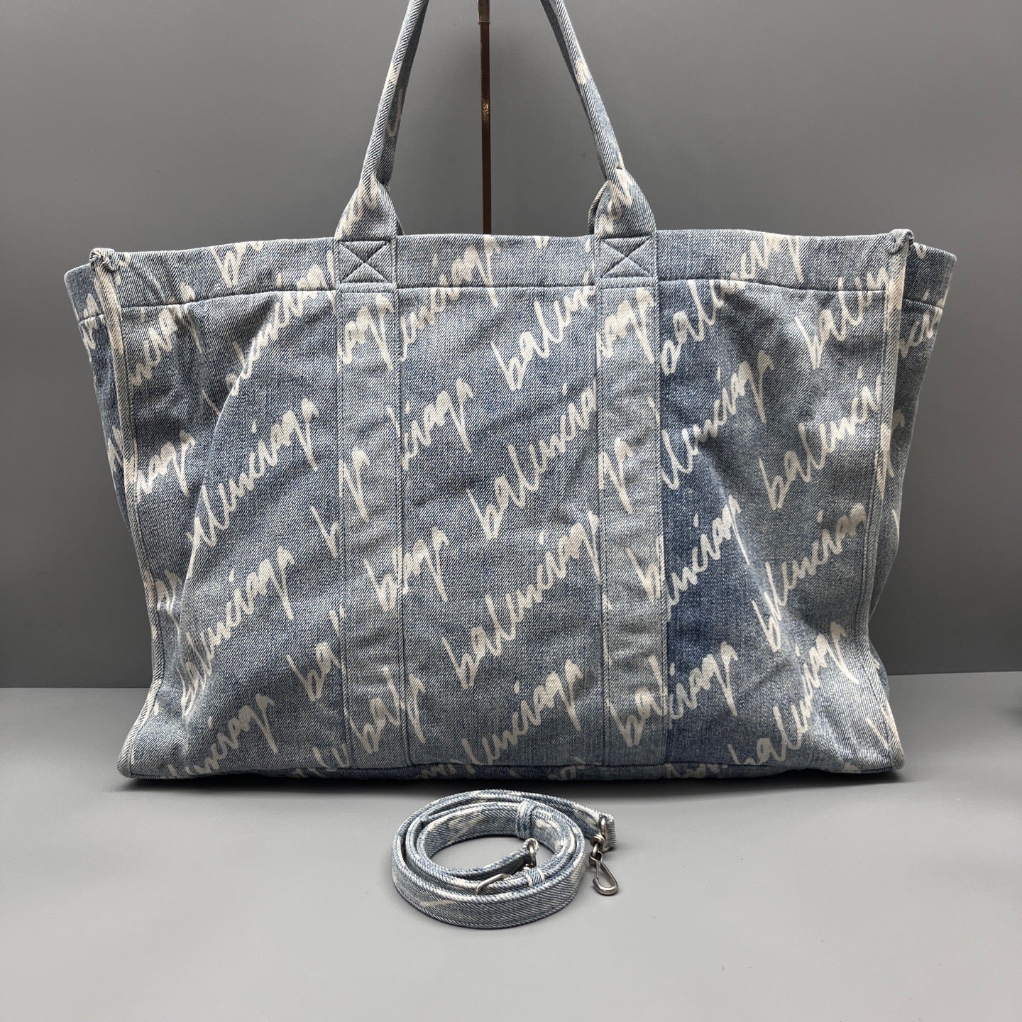 Balenciaga - All-Over Logo Denim Tote Bag - Denim - Light Blue - (Large)