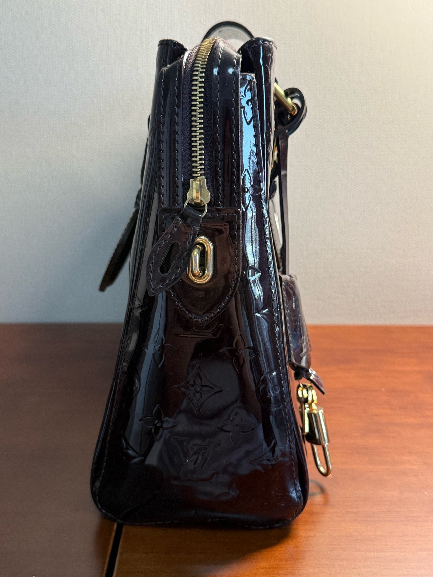 Louis Vuitton - Melrose Avenue - Patent leather - Burgundy - (Medium)