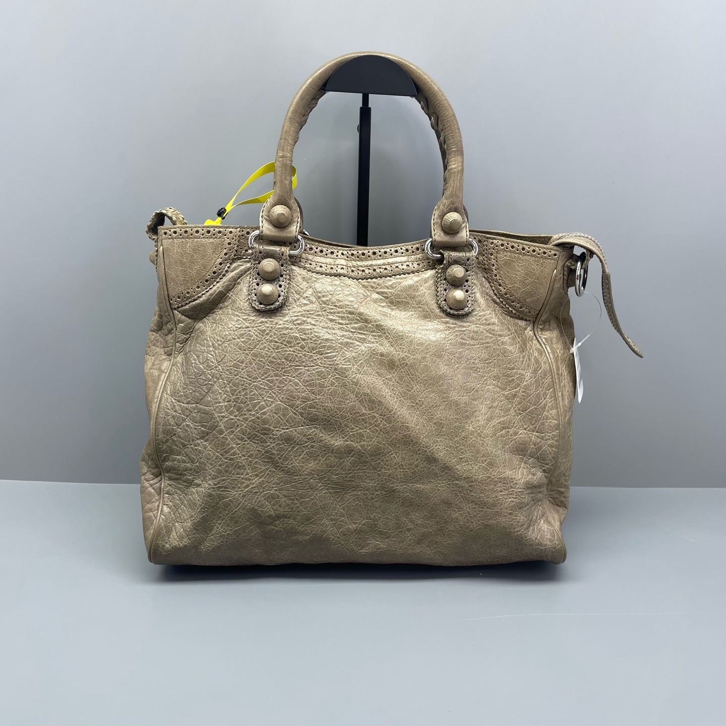 Balenciaga - City - Distressed lambskin leather - Metallic Taupe - (medium)